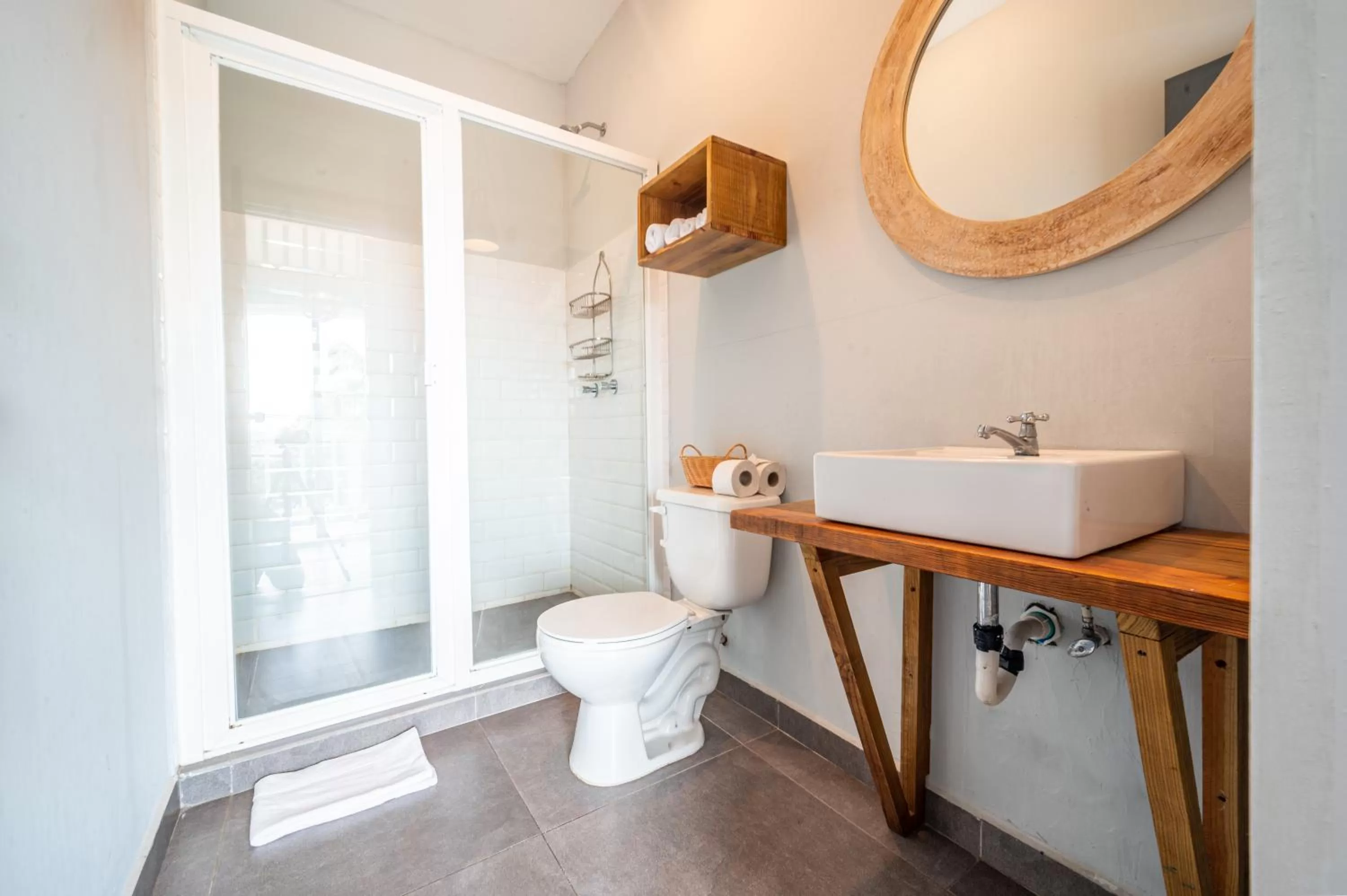 Bathroom in Selina Bocas del Toro