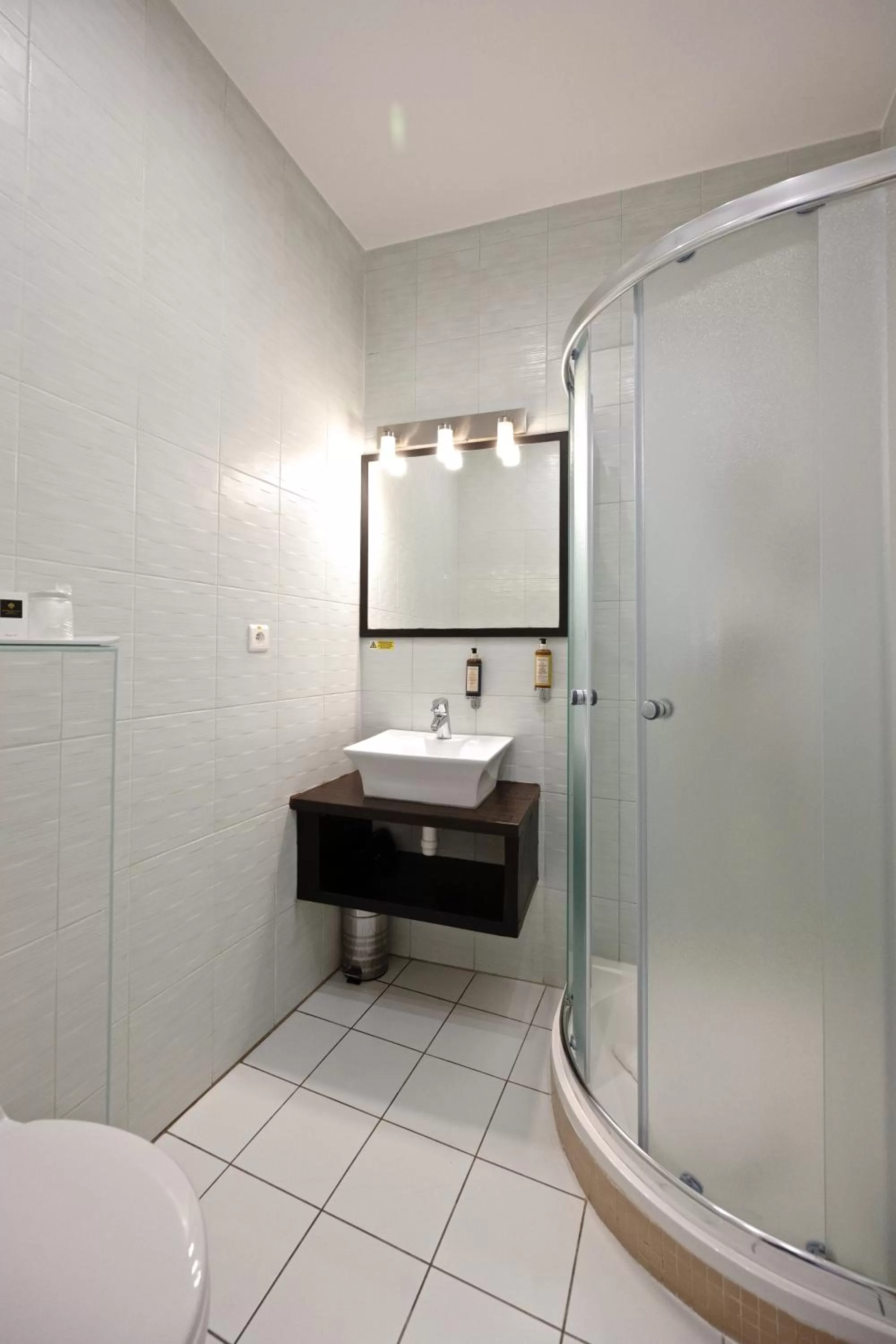 Shower in Grand Hotel Trenčin