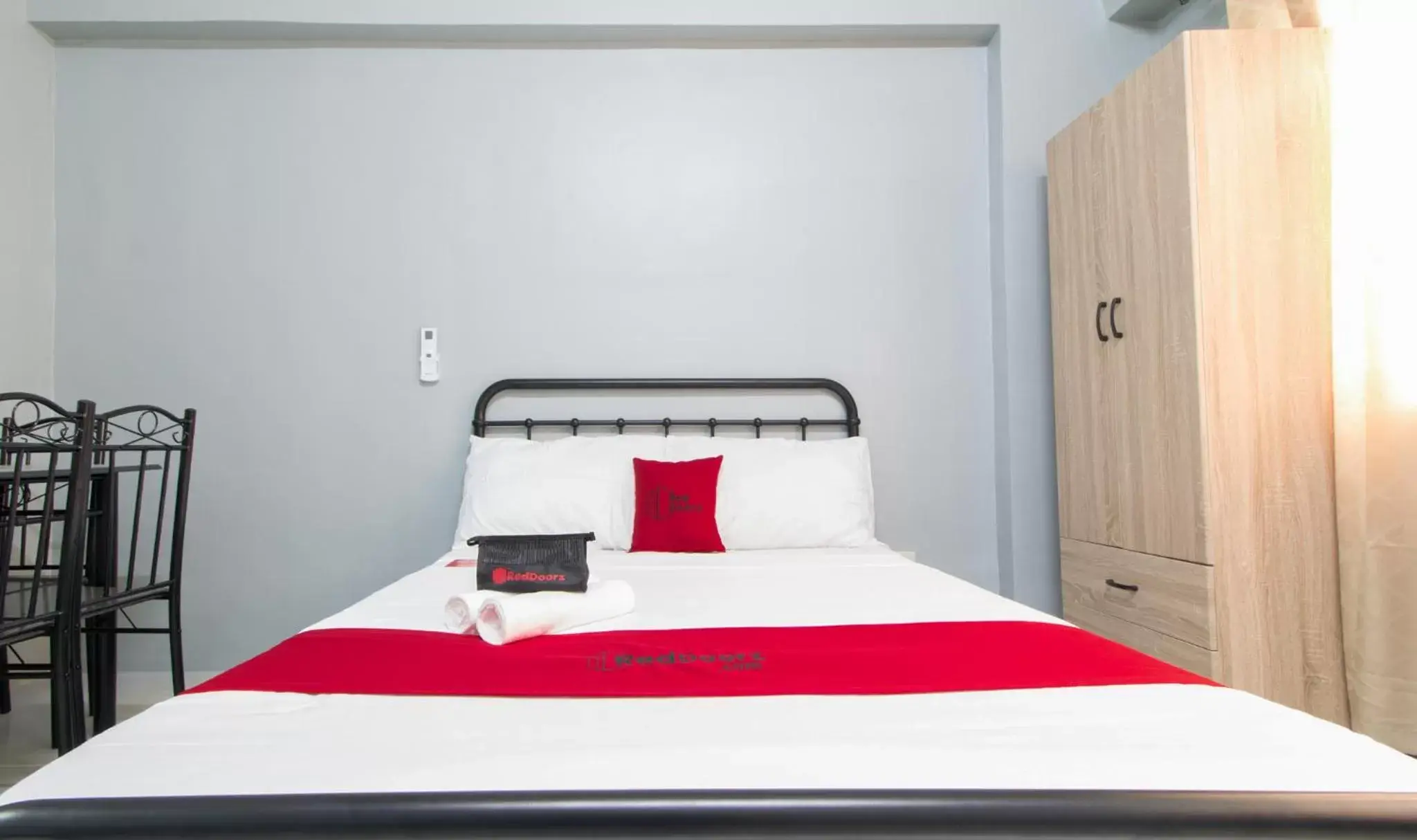 Bedroom, Bed in RedDoorz @ Sunfields Lipa Batangas