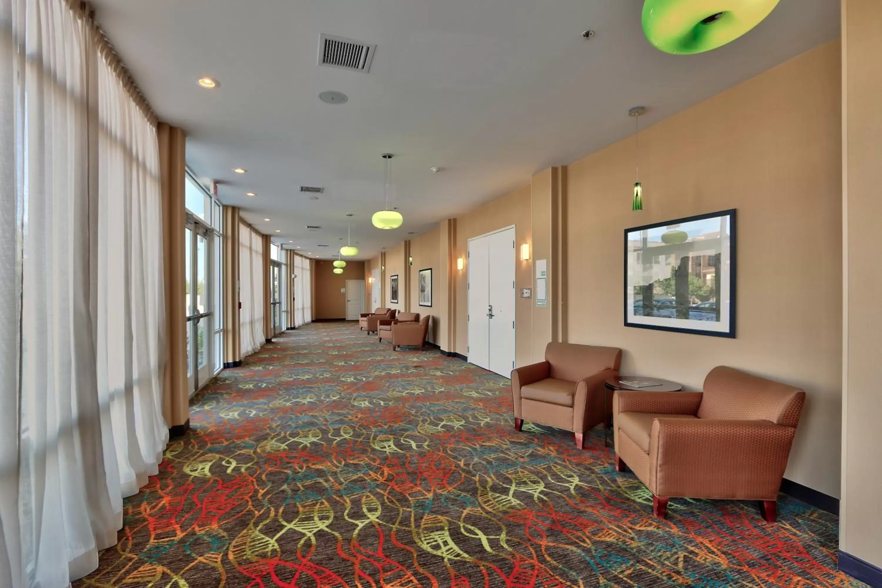 Lobby/Reception in Holiday Inn Roswell, an IHG Hotel