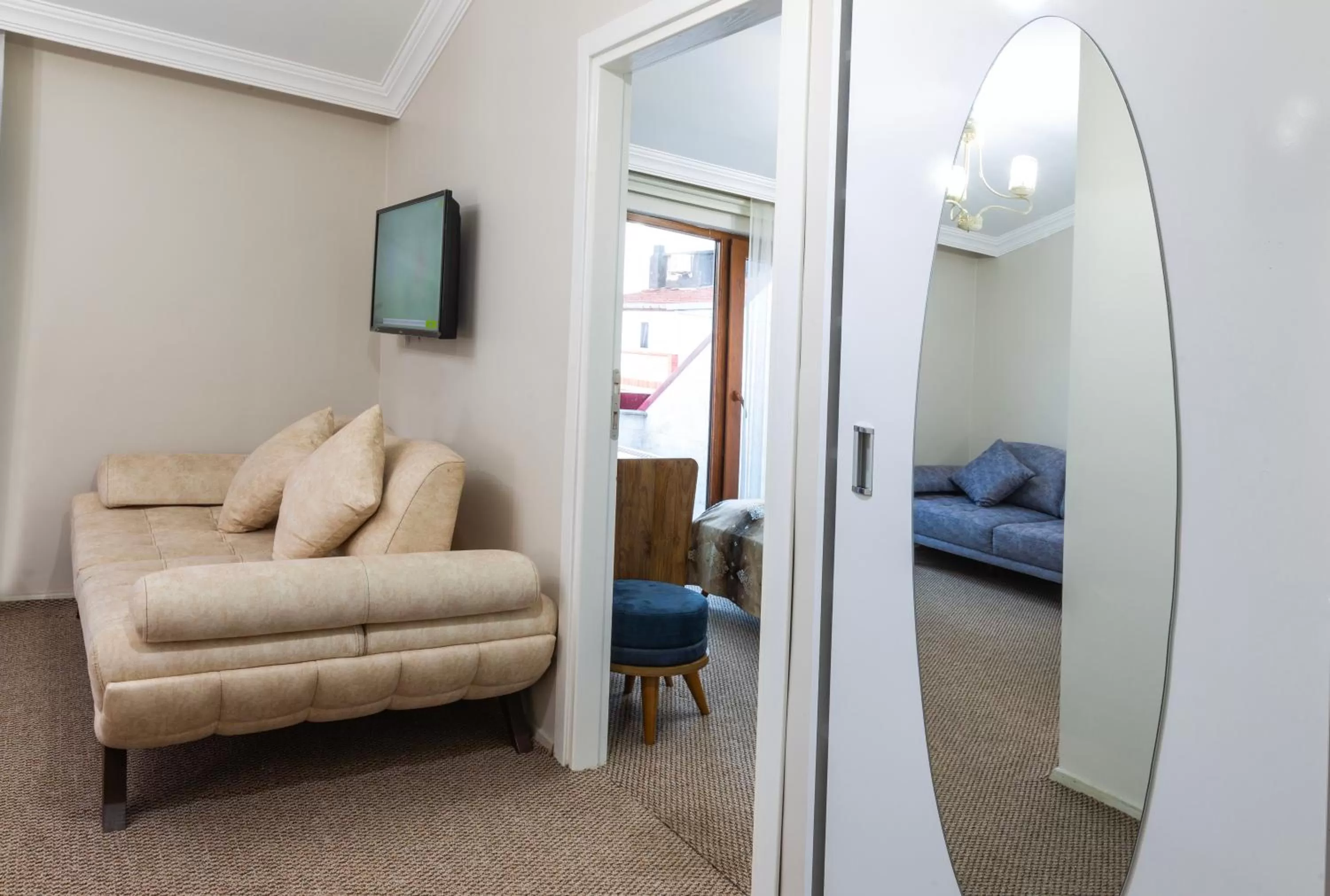 Seating Area in Bikka&Asell Suite Hotel