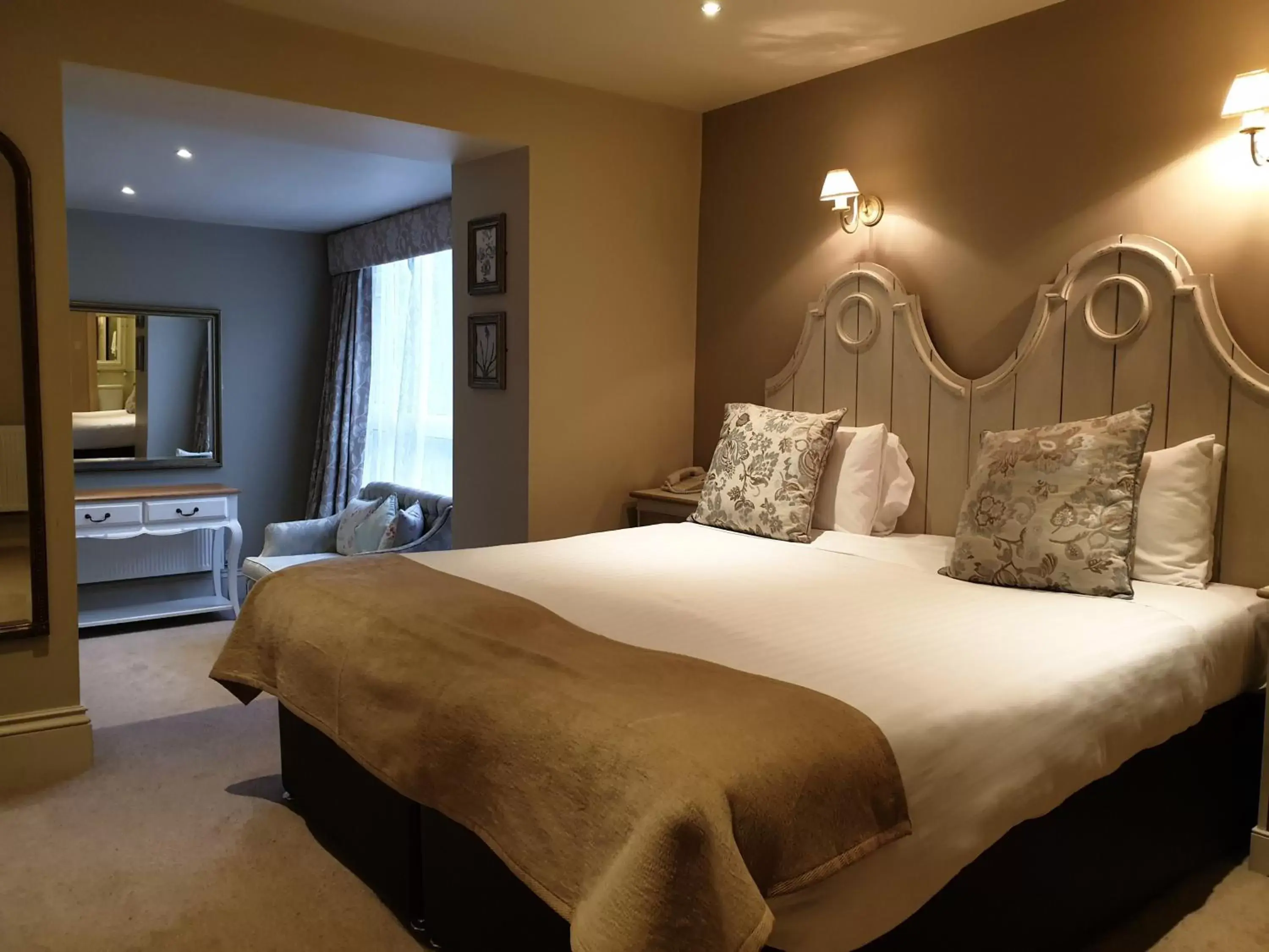 Bedroom, Bed in The Listowel Arms Hotel