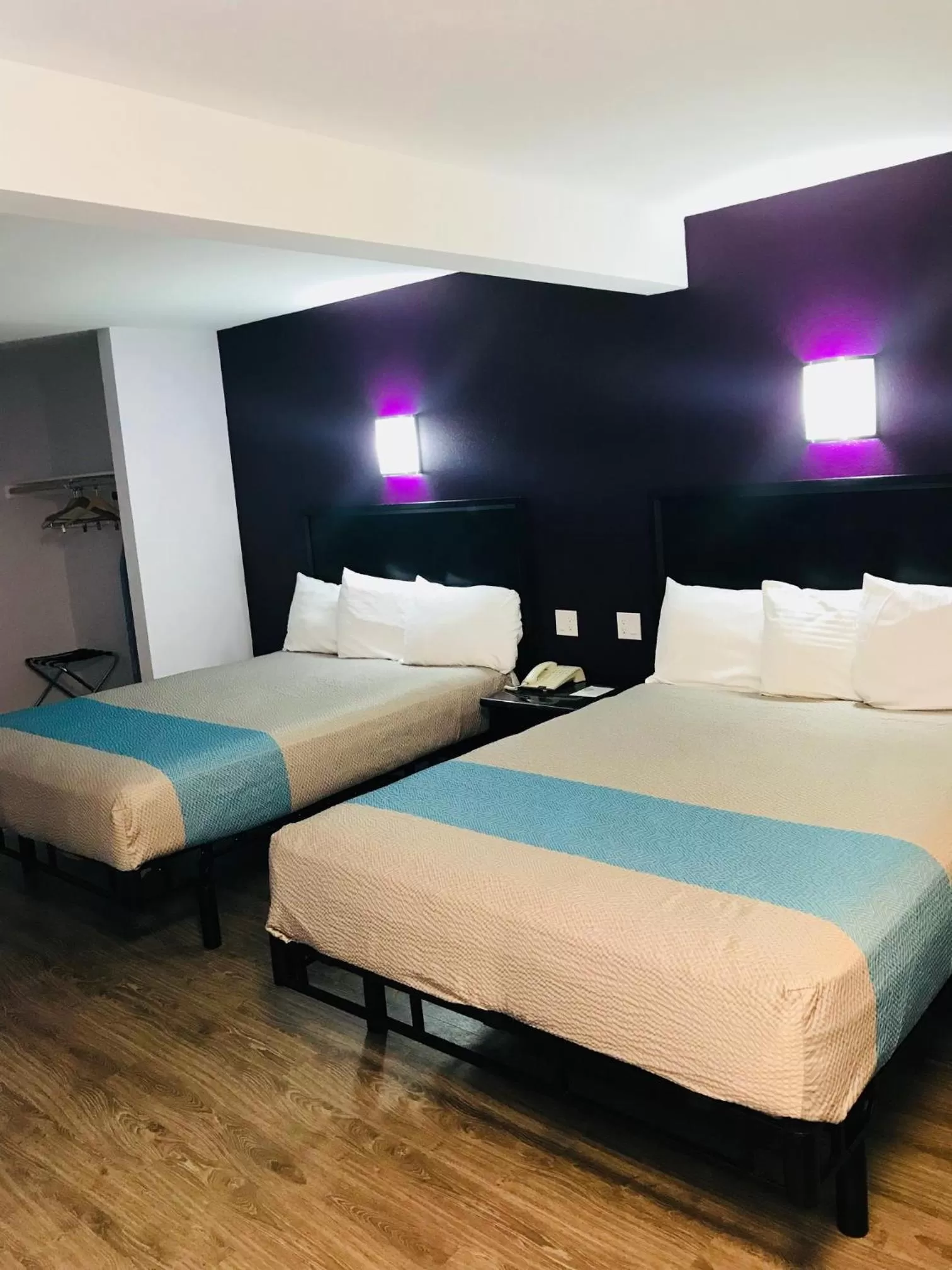 Photo of the whole room, Bed in Motel 6-Inglewood, CA