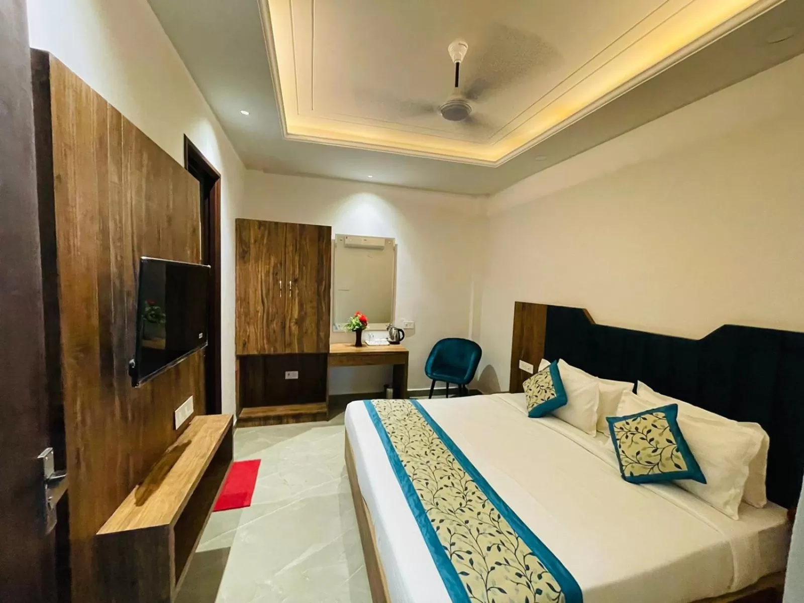 Bed in Hotel Dream Town By Cozy Hotels & Resorts