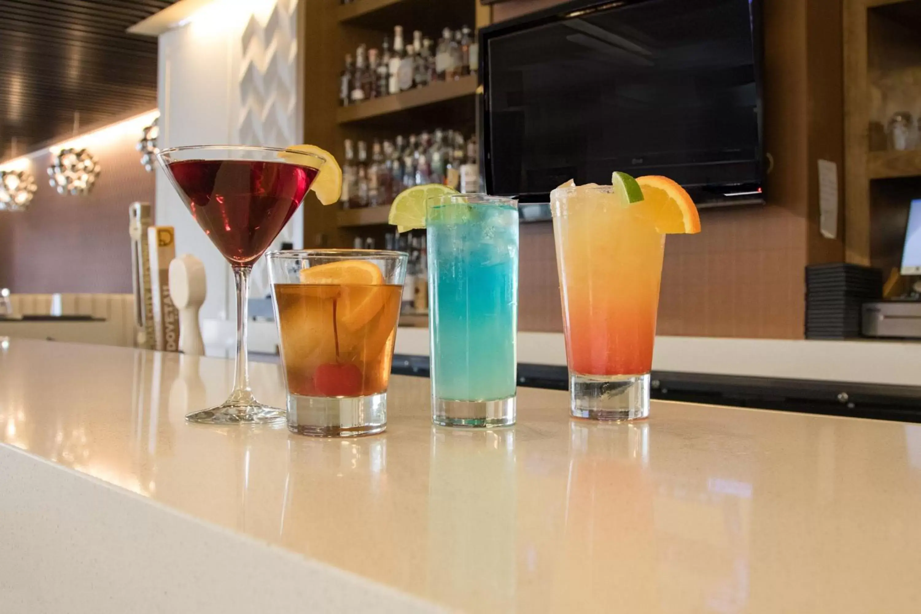 Restaurant/places to eat, Drinks in Chicago Marriott Naperville