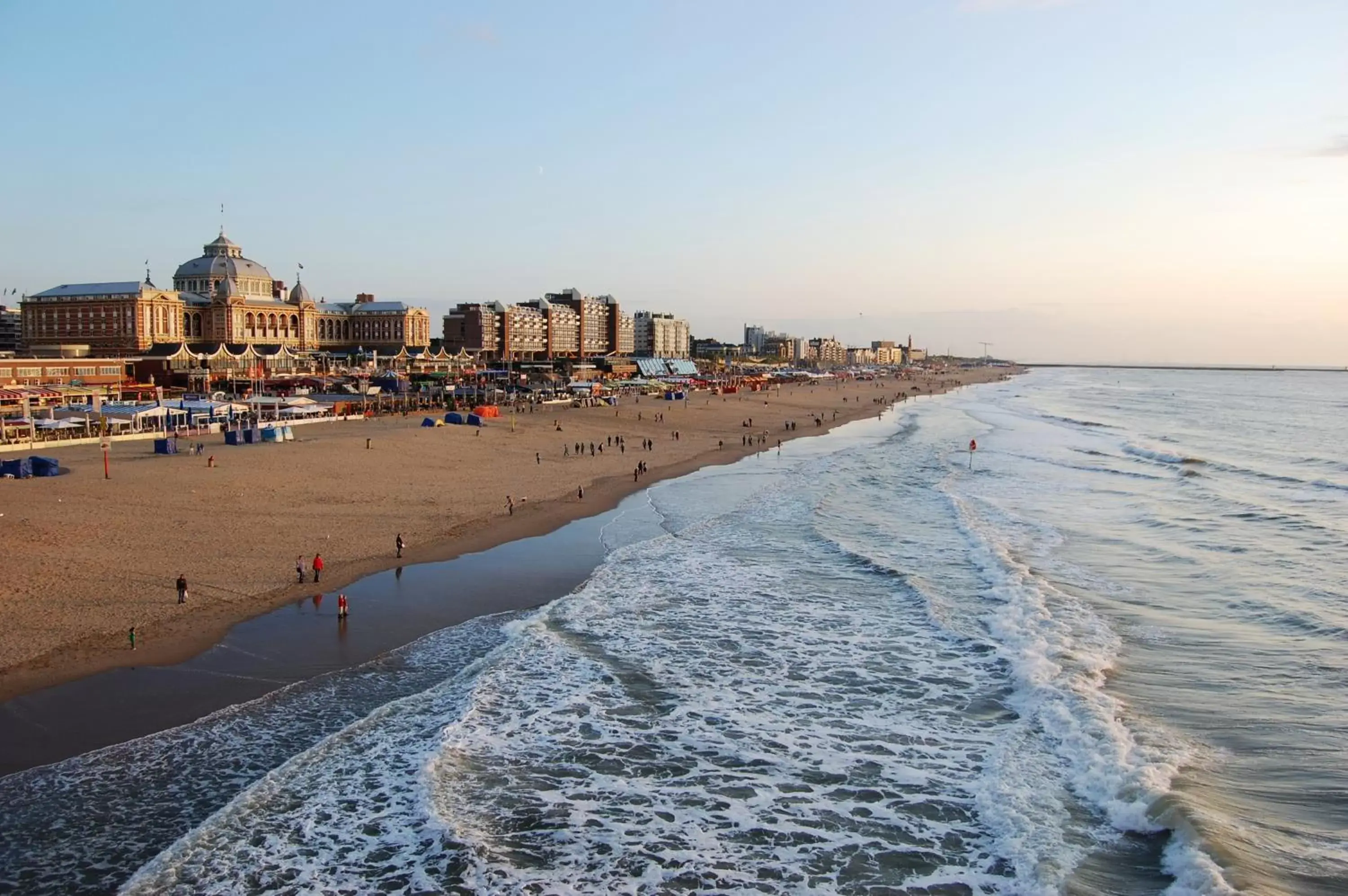 Beach in Fletcher Hotel-Restaurant Scheveningen