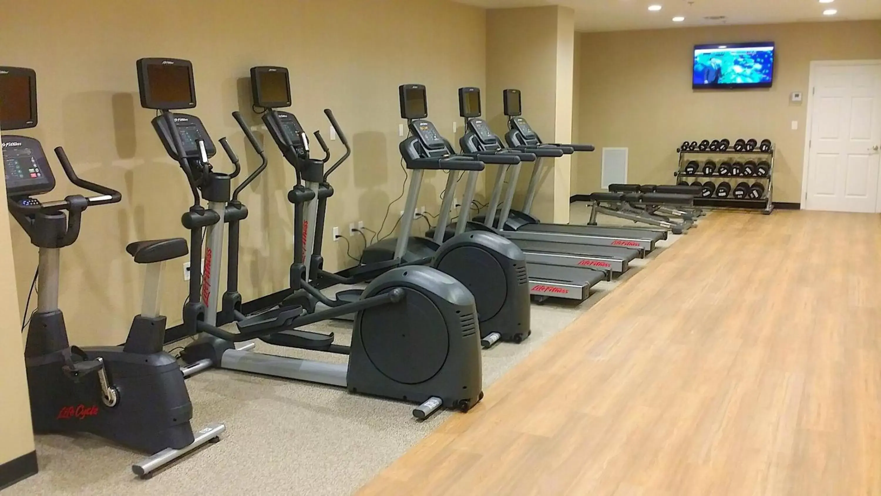 Fitness centre/facilities, Fitness Center/Facilities in Holiday Inn Miami West - Airport Area, an IHG Hotel