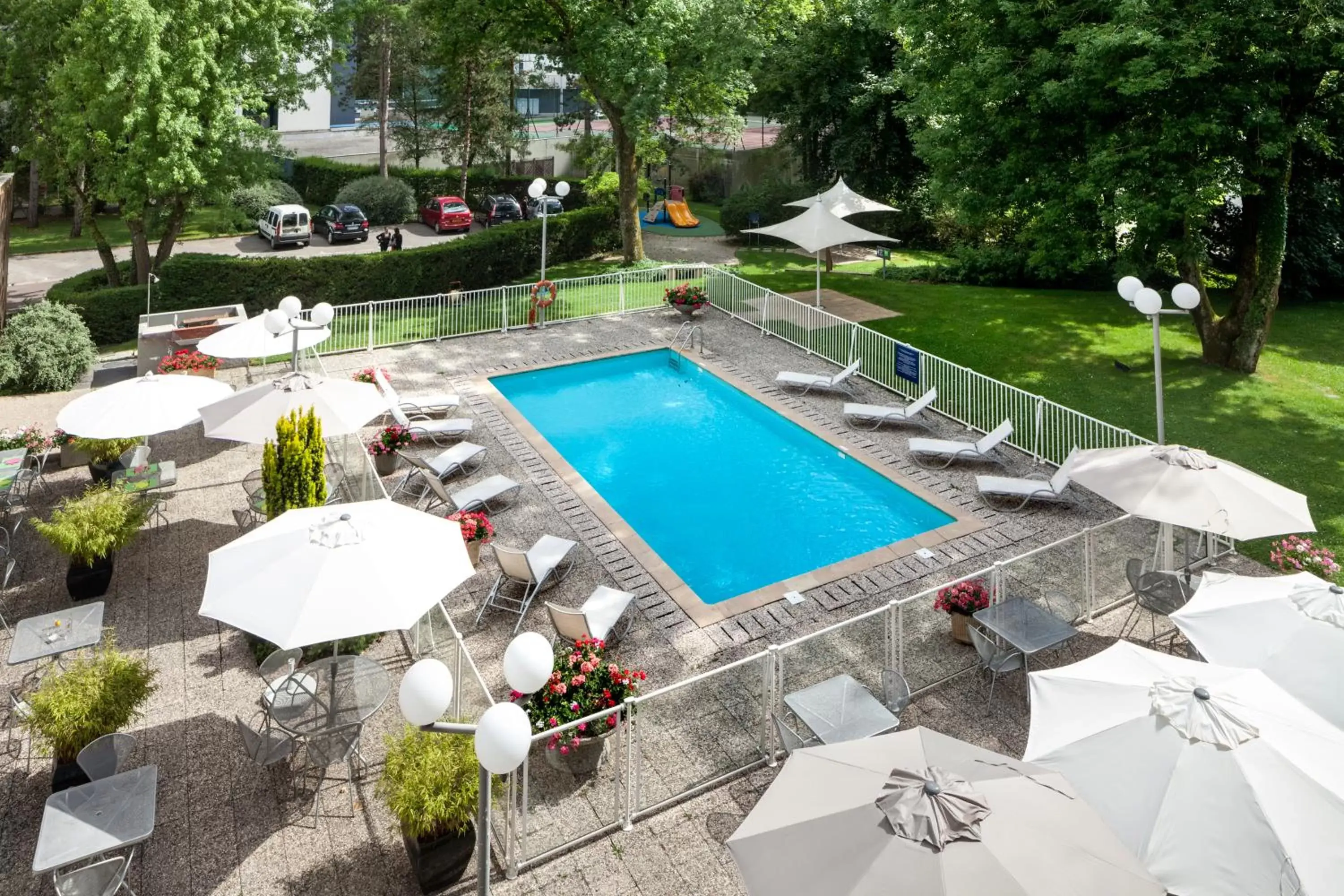 Patio, Pool View in ibis Styles Besançon