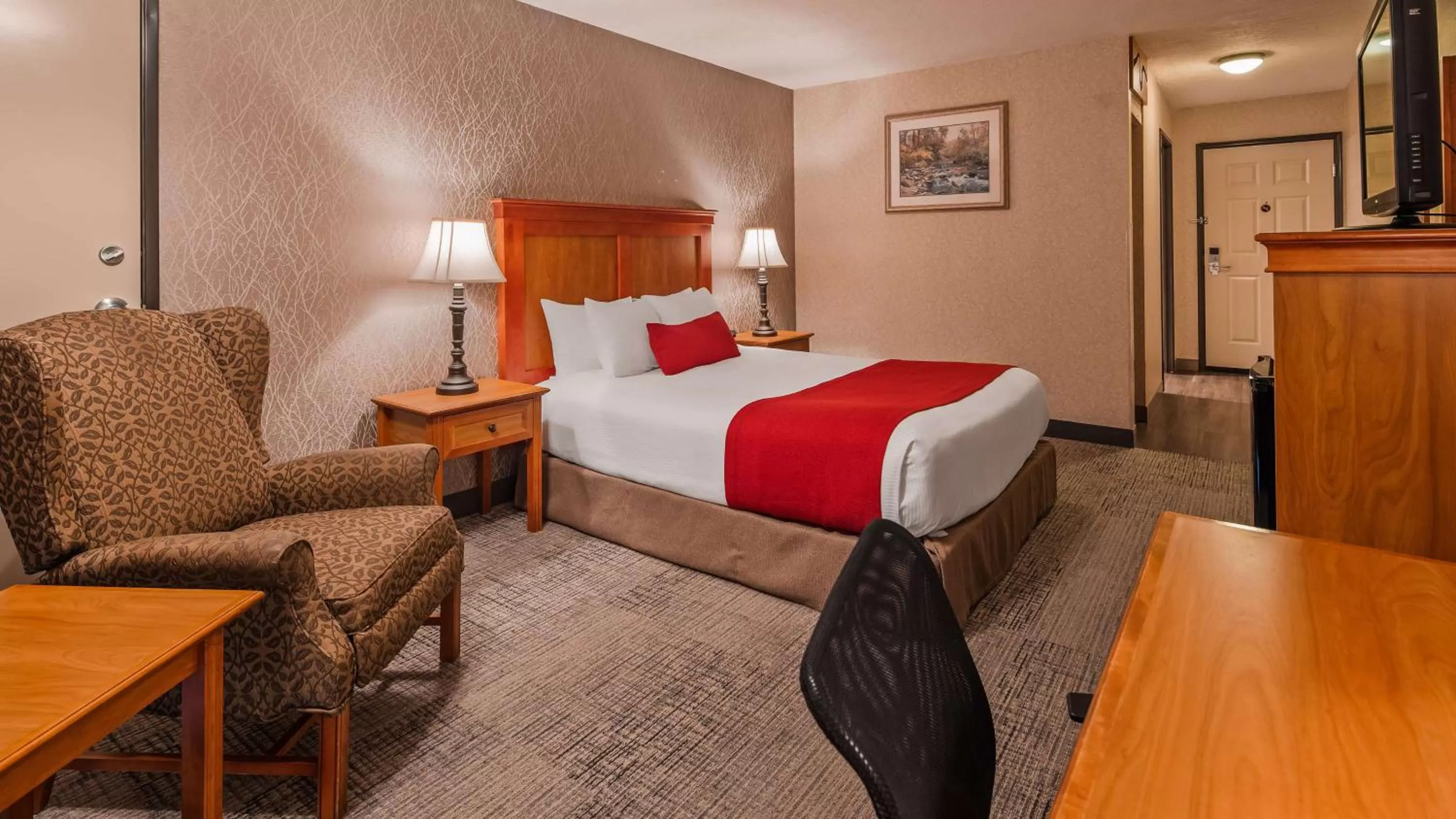 Queen Room with Bathtub - Disability Access in Best Western Plus Rivershore Hotel