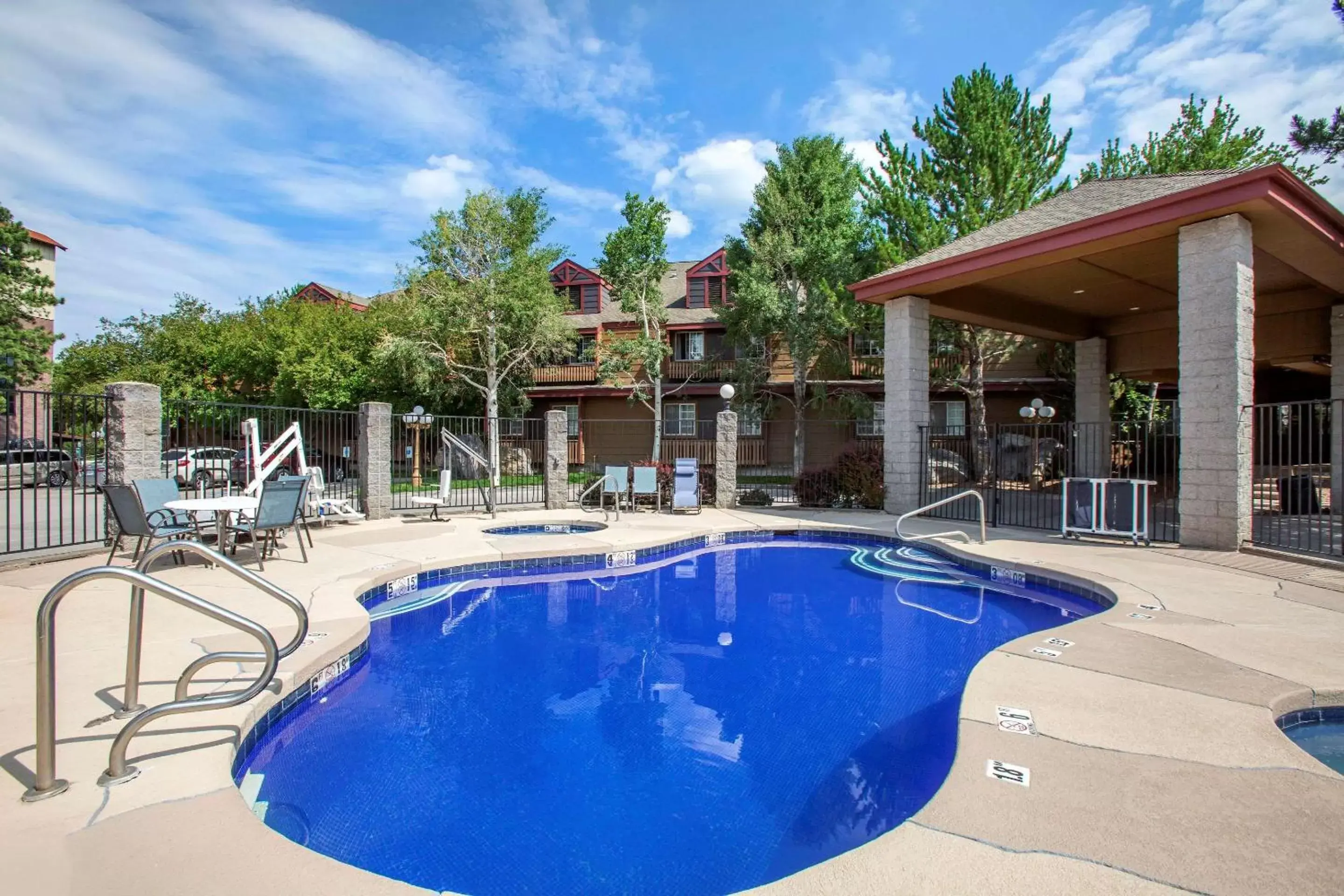 Activities, Swimming Pool in Comfort Inn I-17 & I-40 Flagstaff