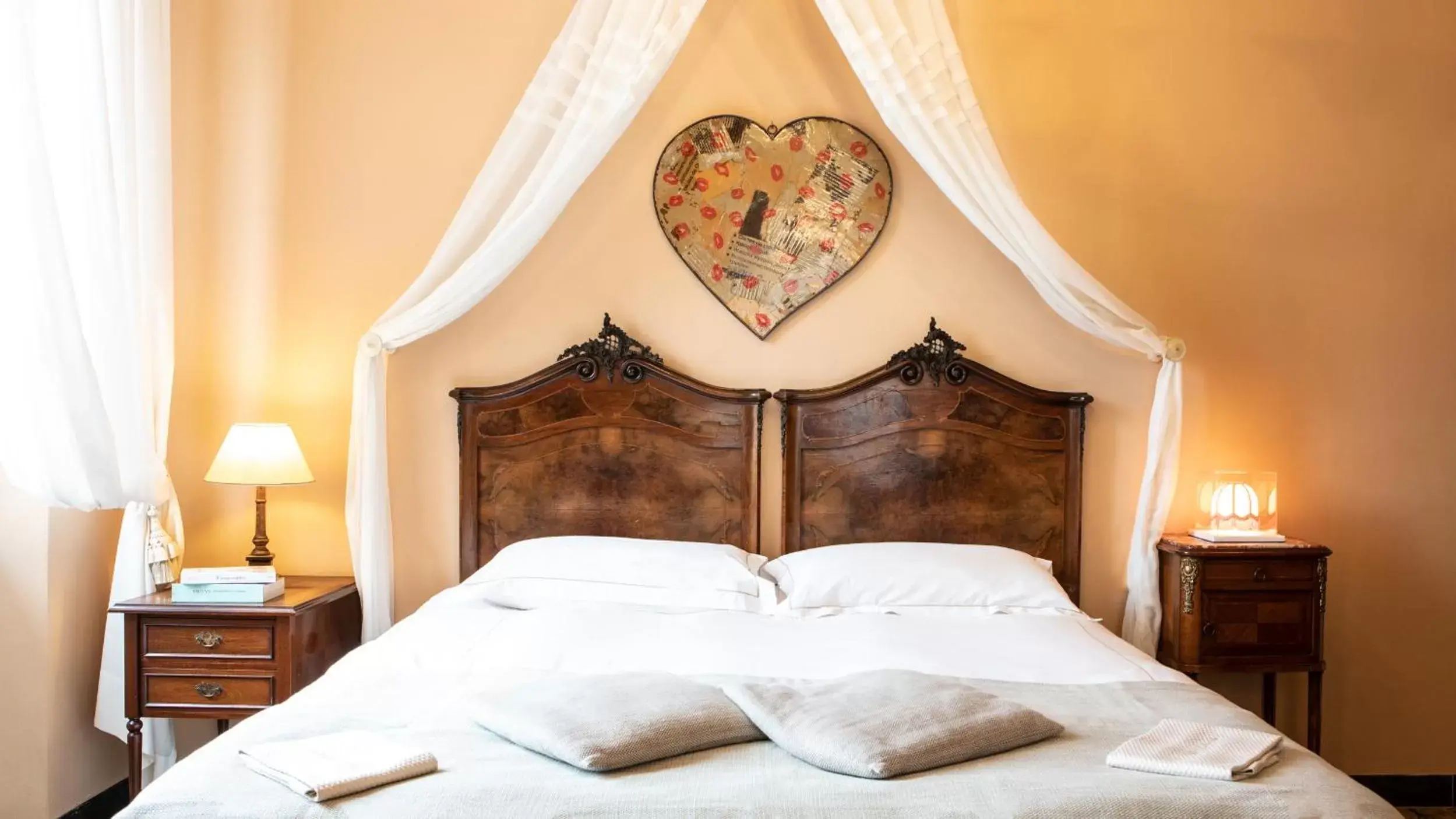 Bed in Villa Belverde Boutique Hotel