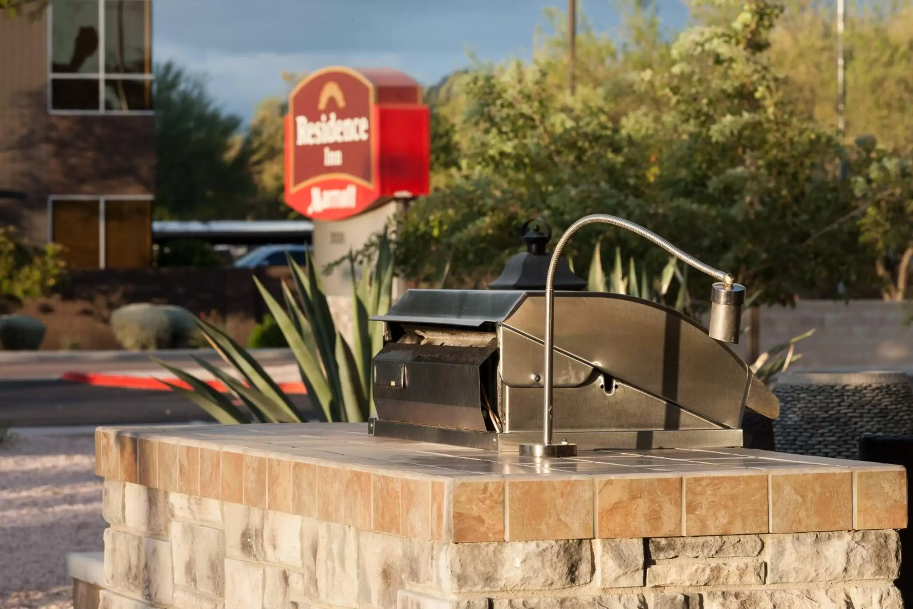 Restaurant/places to eat in Residence Inn Phoenix North Happy Valley