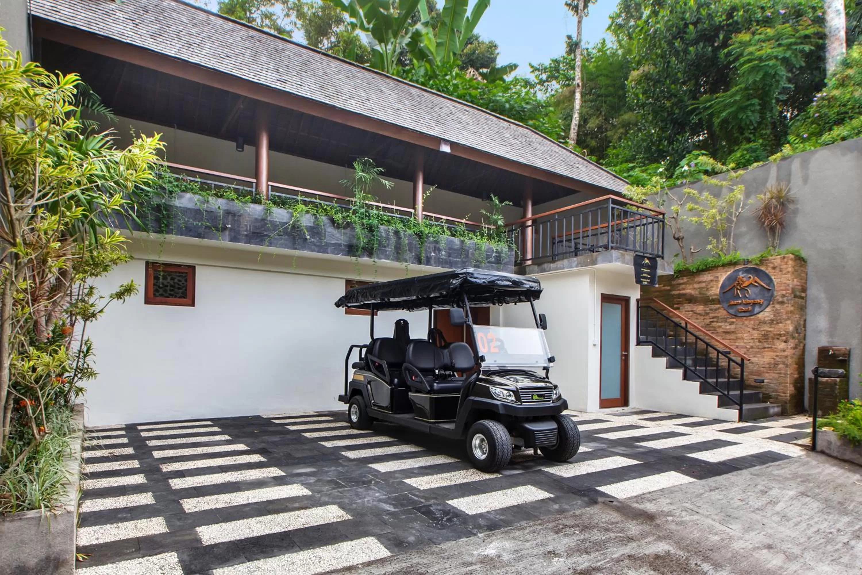 Parking in Alam Wayang Ubud - CHSE Certified