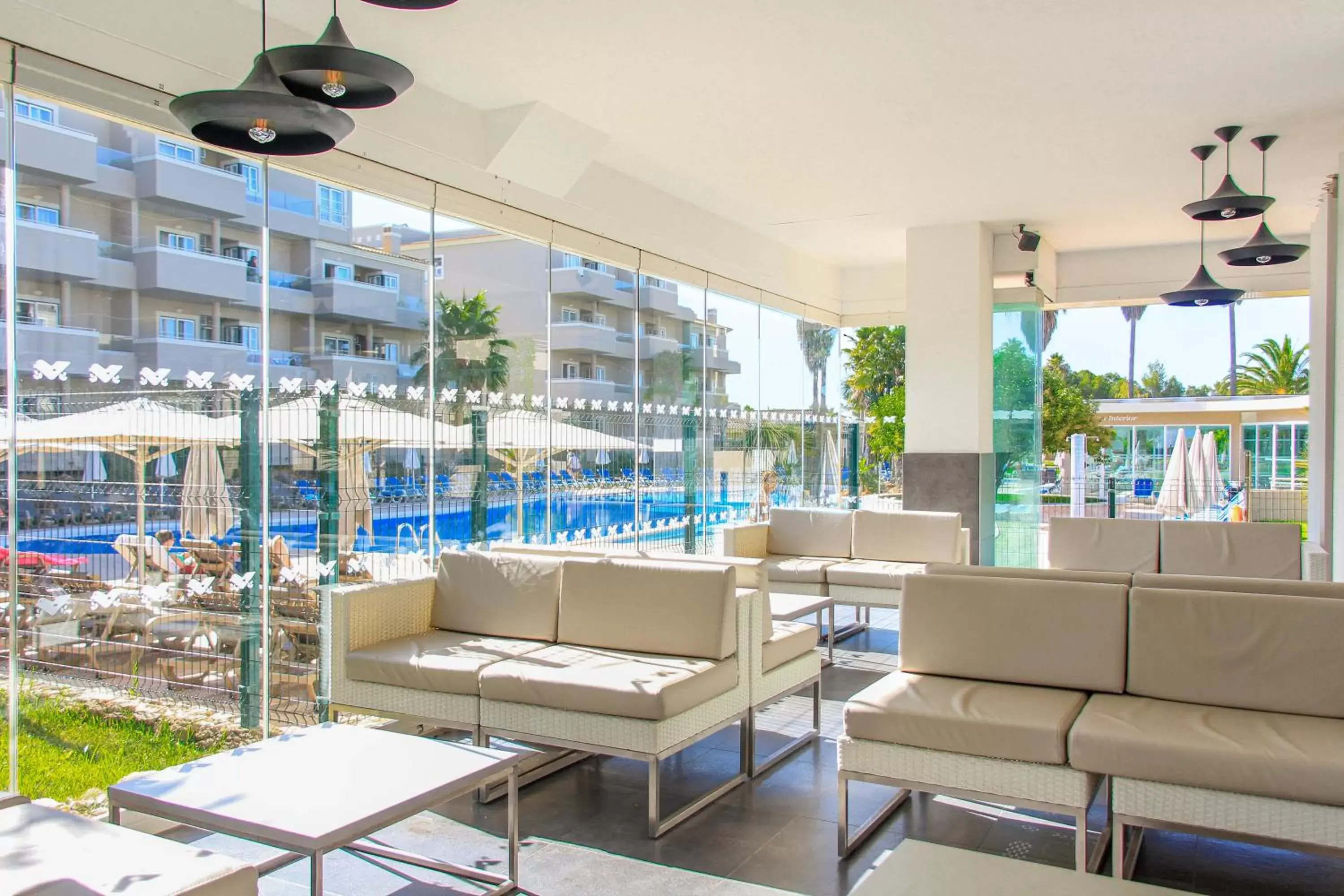 Restaurant/places to eat in Vitors Plaza Restaurant/places to eat in Vitors Plaza