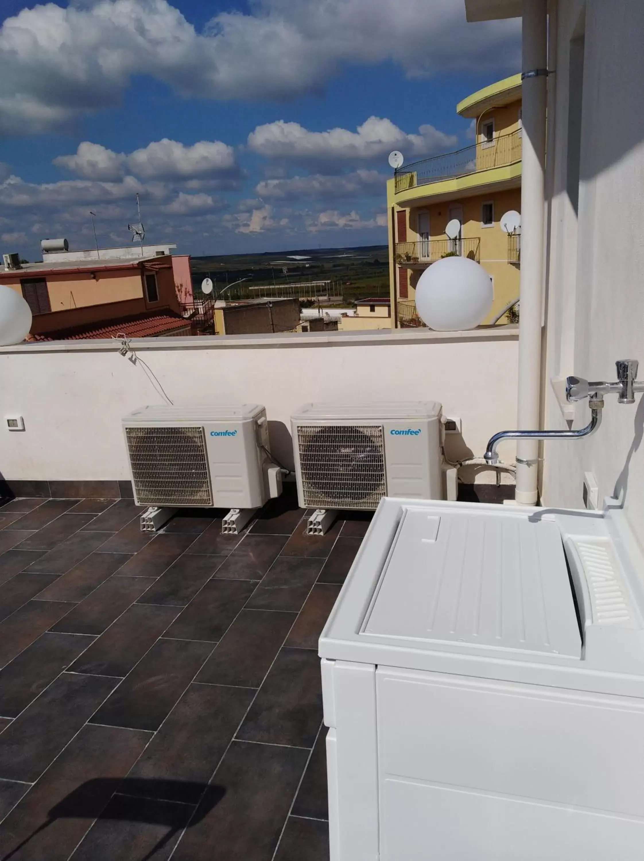 Balcony/Terrace in DomuS al Corso B&B