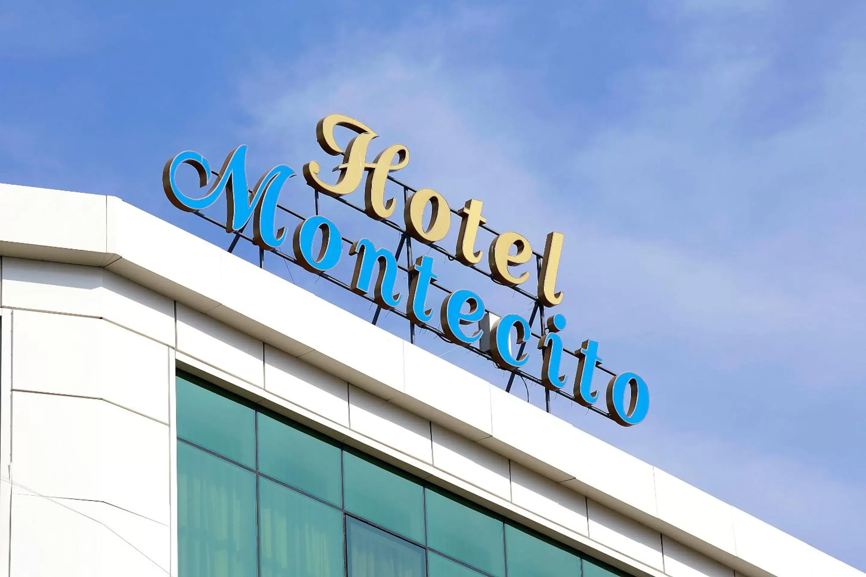 Facade/entrance, Property Logo/Sign in Hotel Montecito