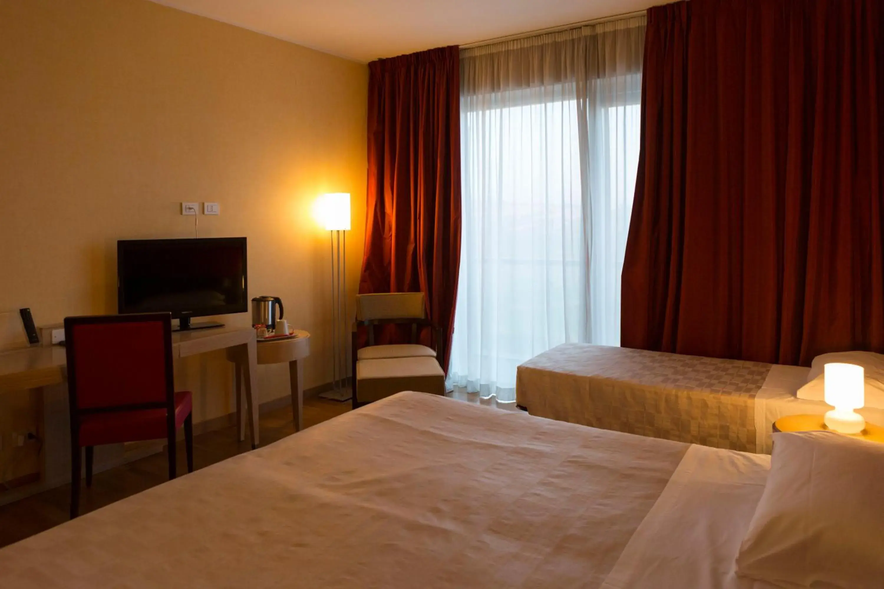 Photo of the whole room, Bed in Klass Hotel