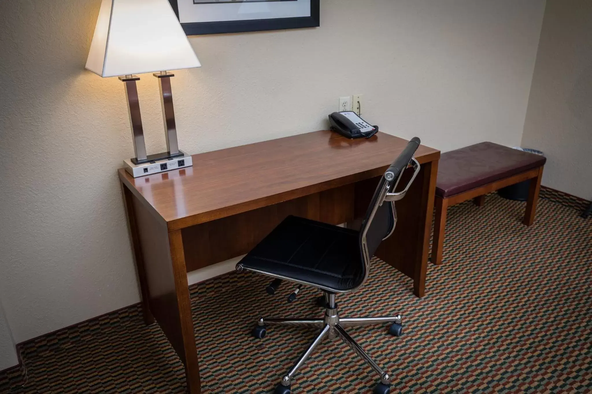 Decorative detail in Best Western Airport Inn & Suites Oakland