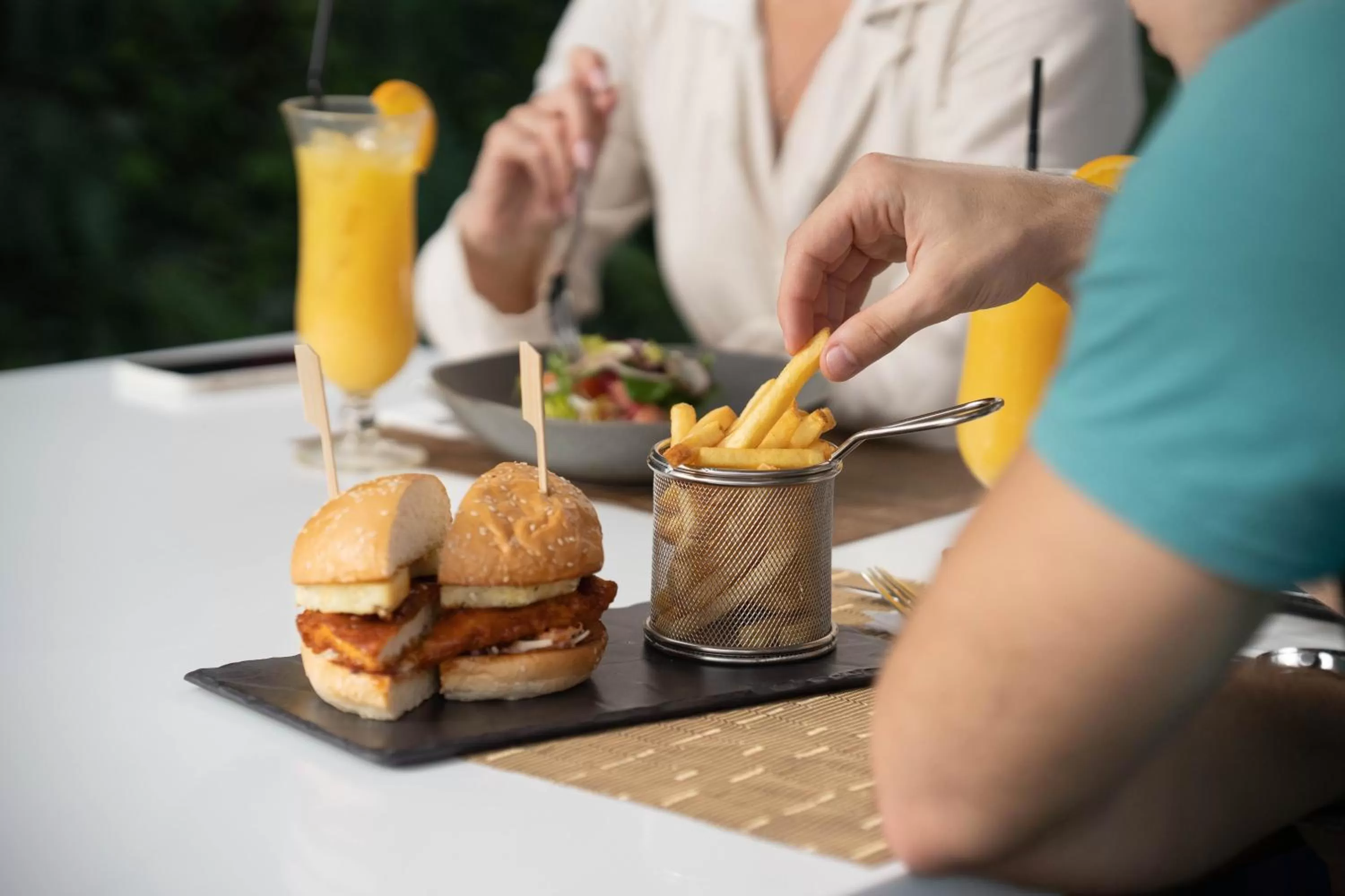 Restaurant/places to eat in Avani Ibn Battuta Dubai Hotel