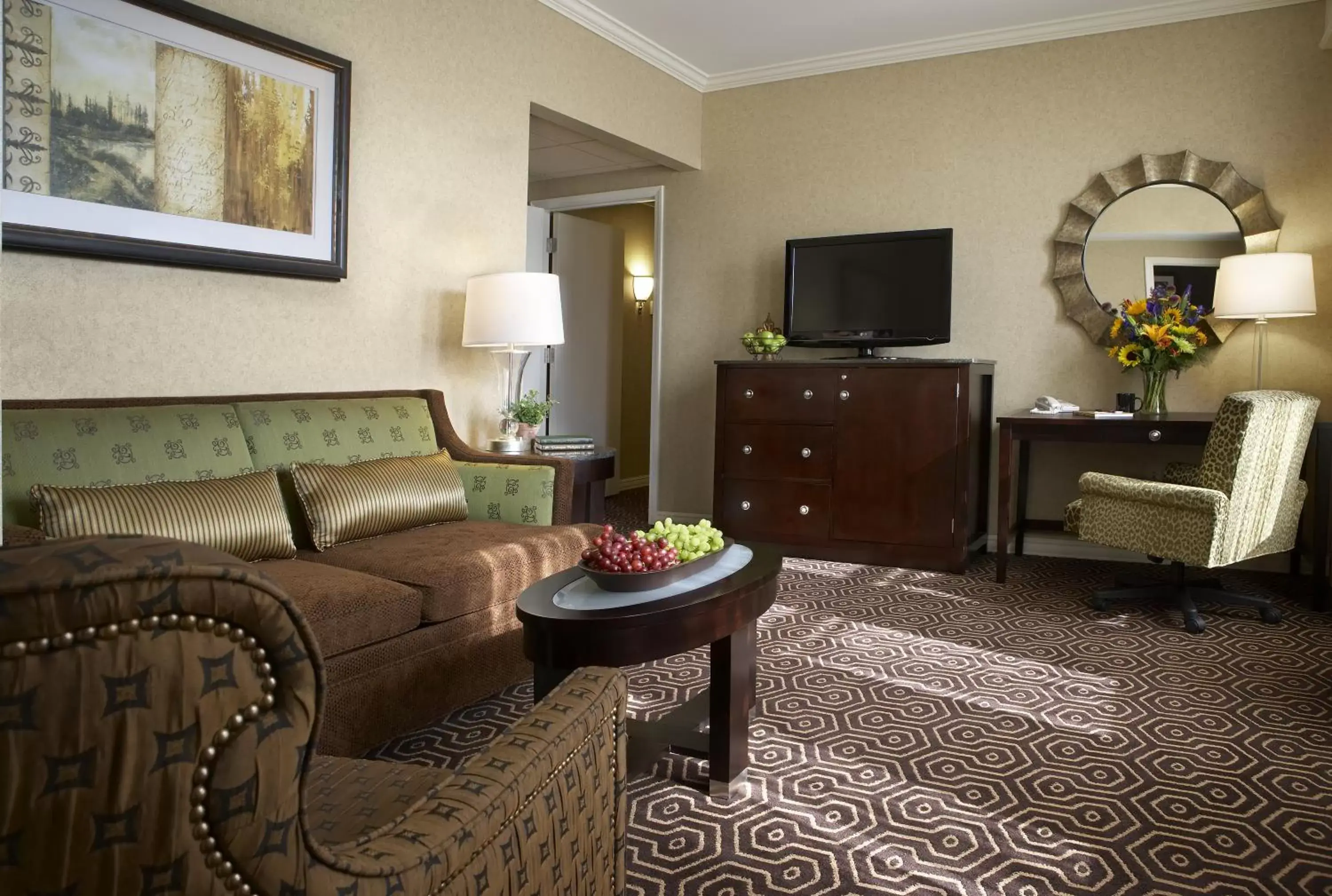 Living room in Hotel Julien Dubuque Living room in Hotel Julien Dubuque