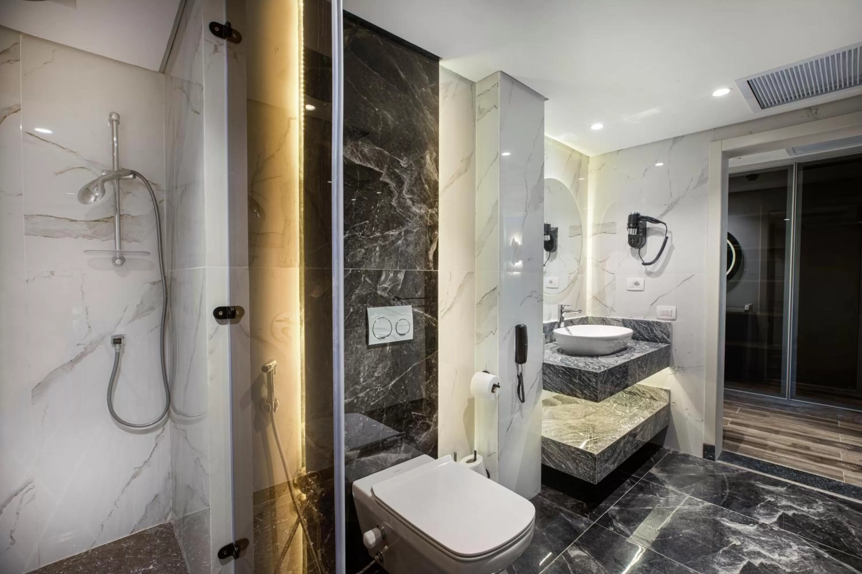 Shower in V Hotel Sharm El Shiekh