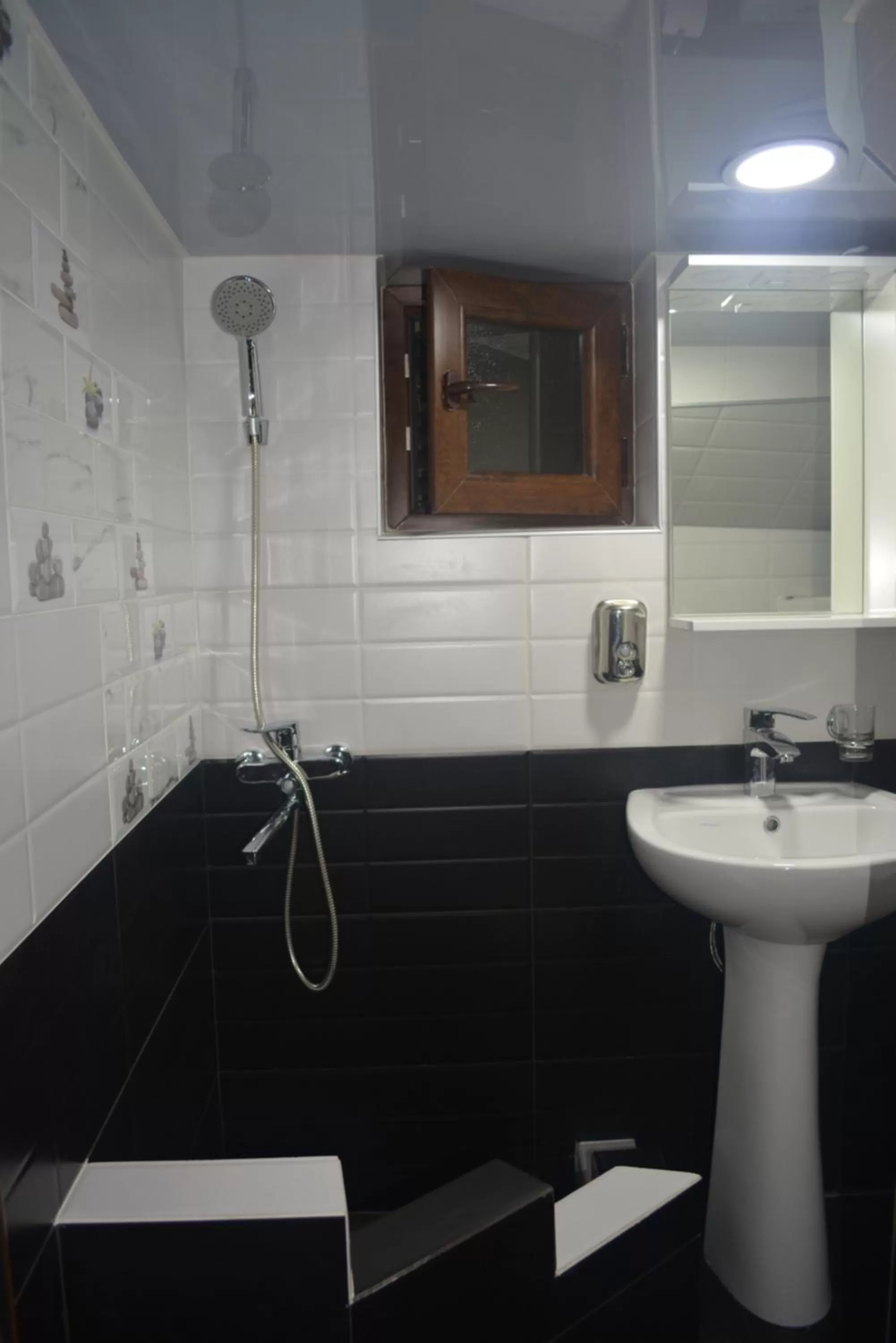 Shower in Golden Way