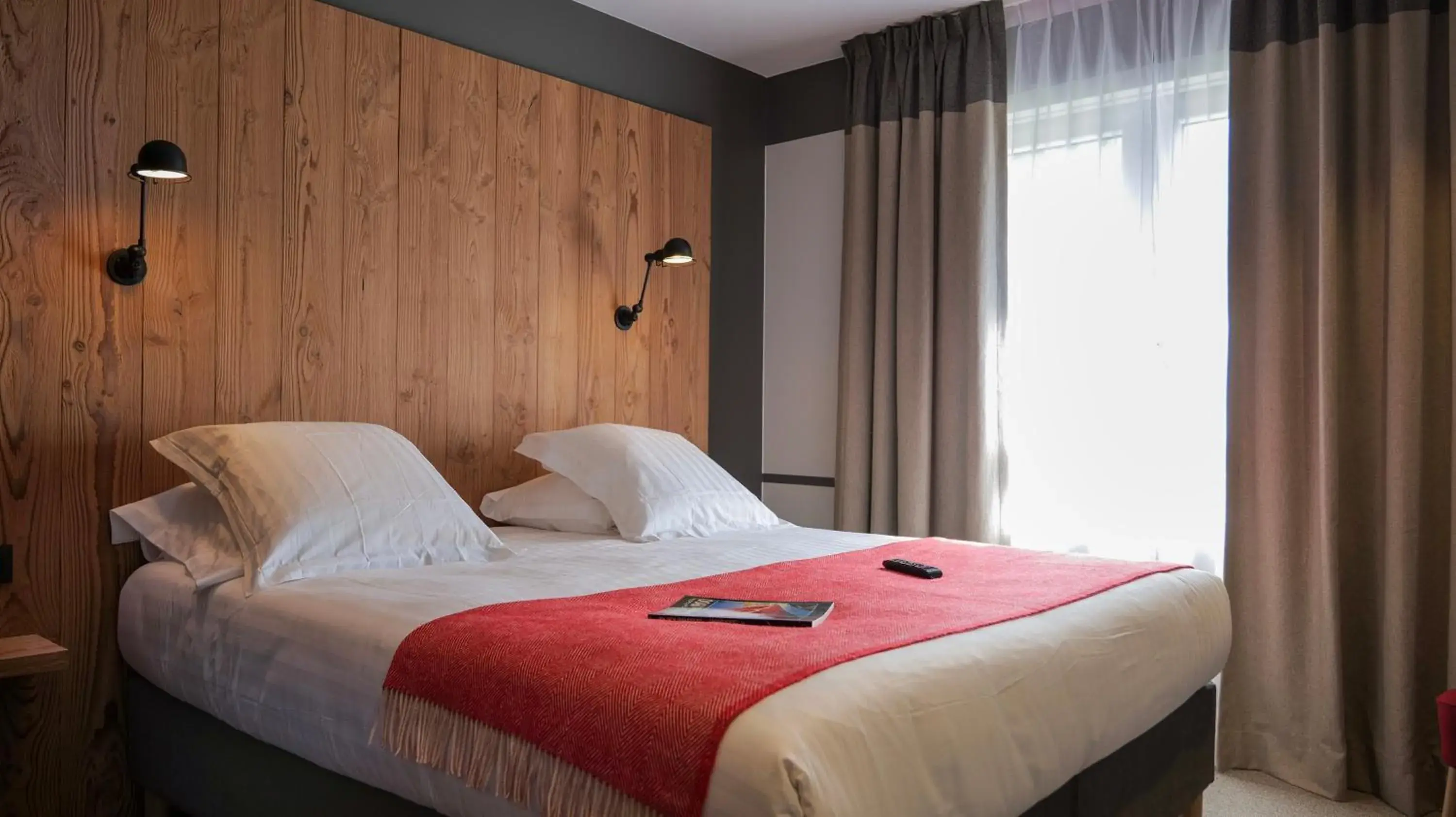 Double Room in Plan B Hotel - Living Chamonix Double Room in Plan B Hotel - Living Chamonix