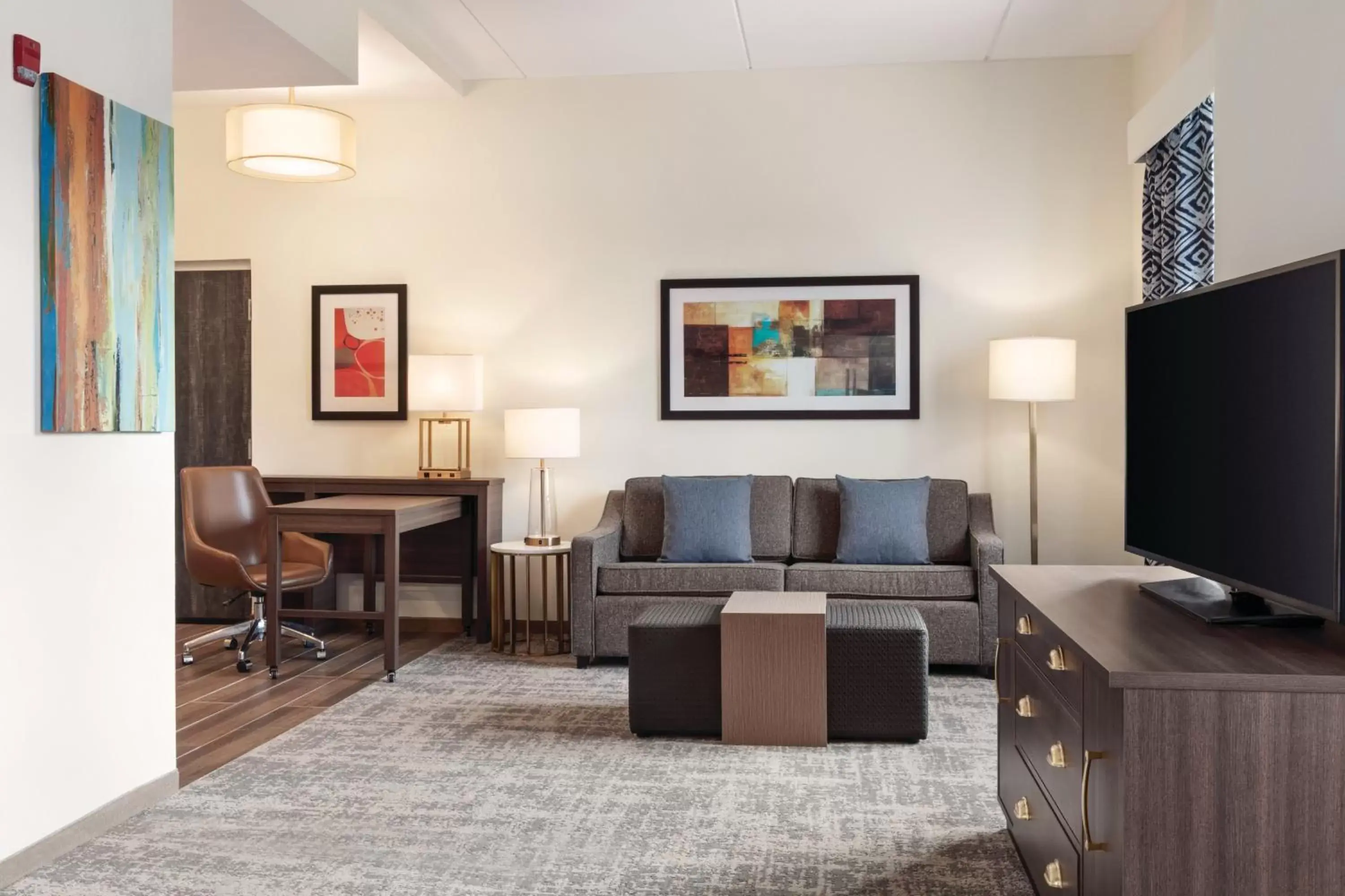 TV and multimedia, Seating Area in Homewood Suites By Hilton Horsham Willow Grove