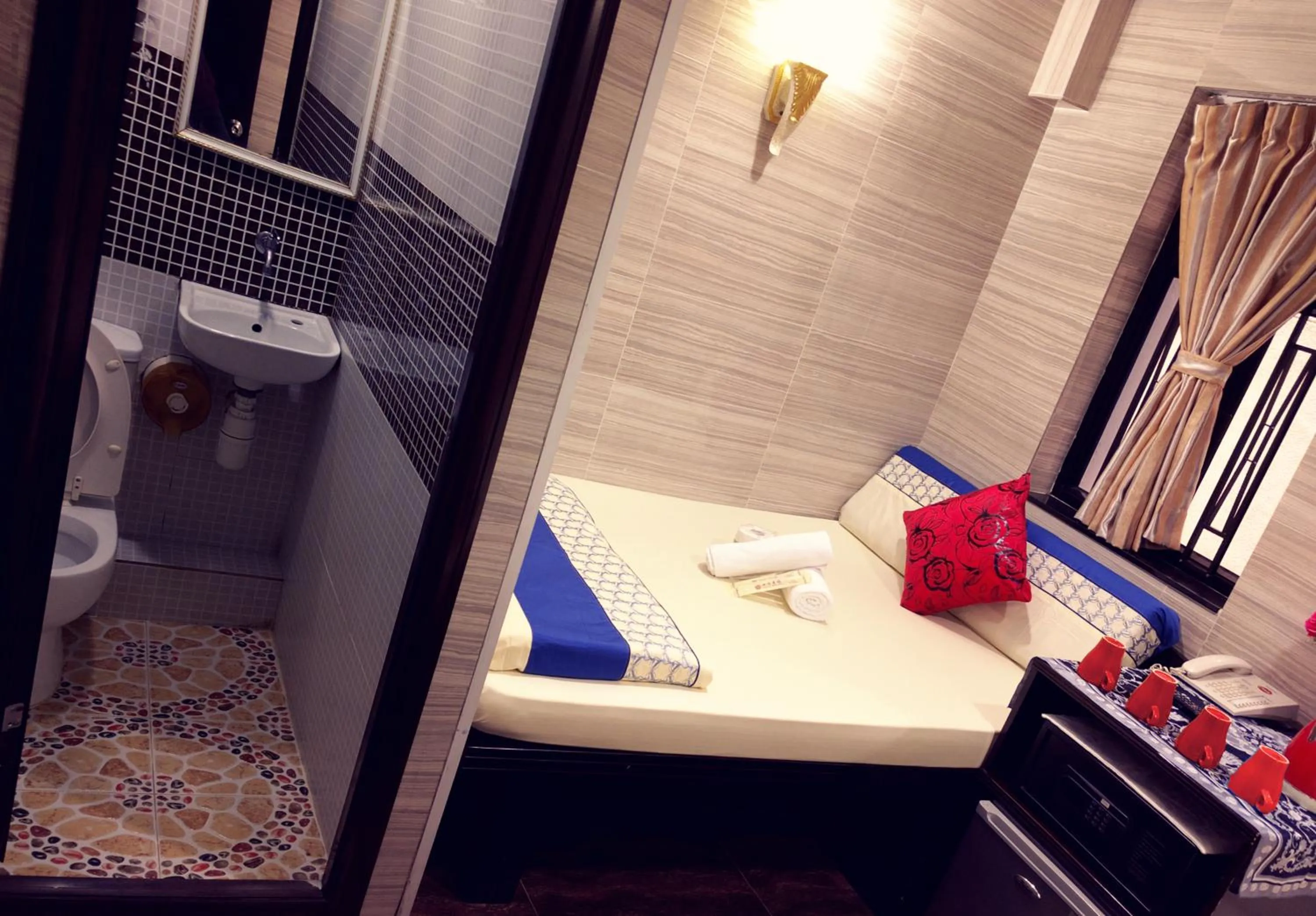 Other in Paris Guest House DHILLON HOTEL HK LTD 24 HOUR RECEPTION BLOCK D E 10F