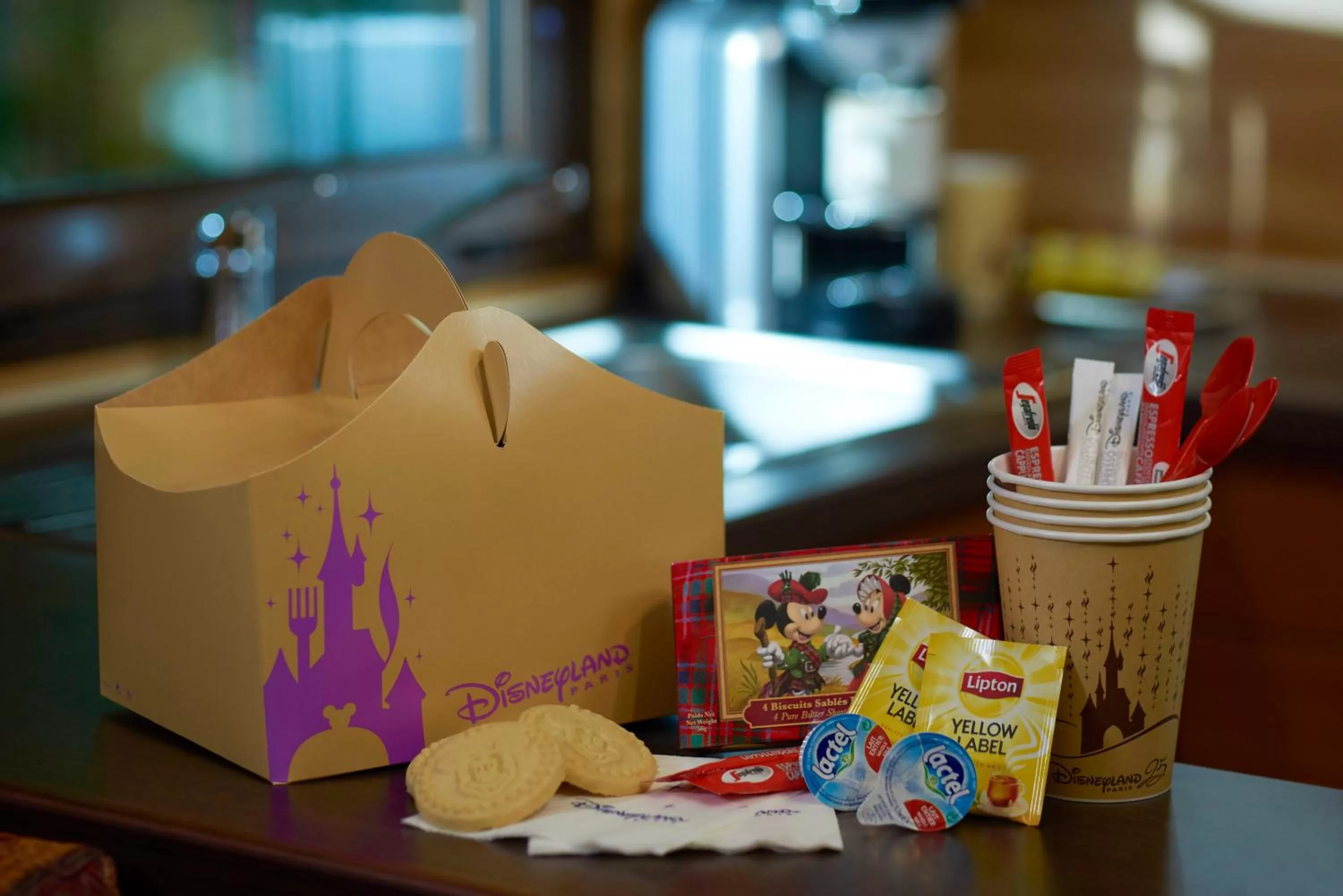 Breakfast in Disney Davy Crockett Ranch