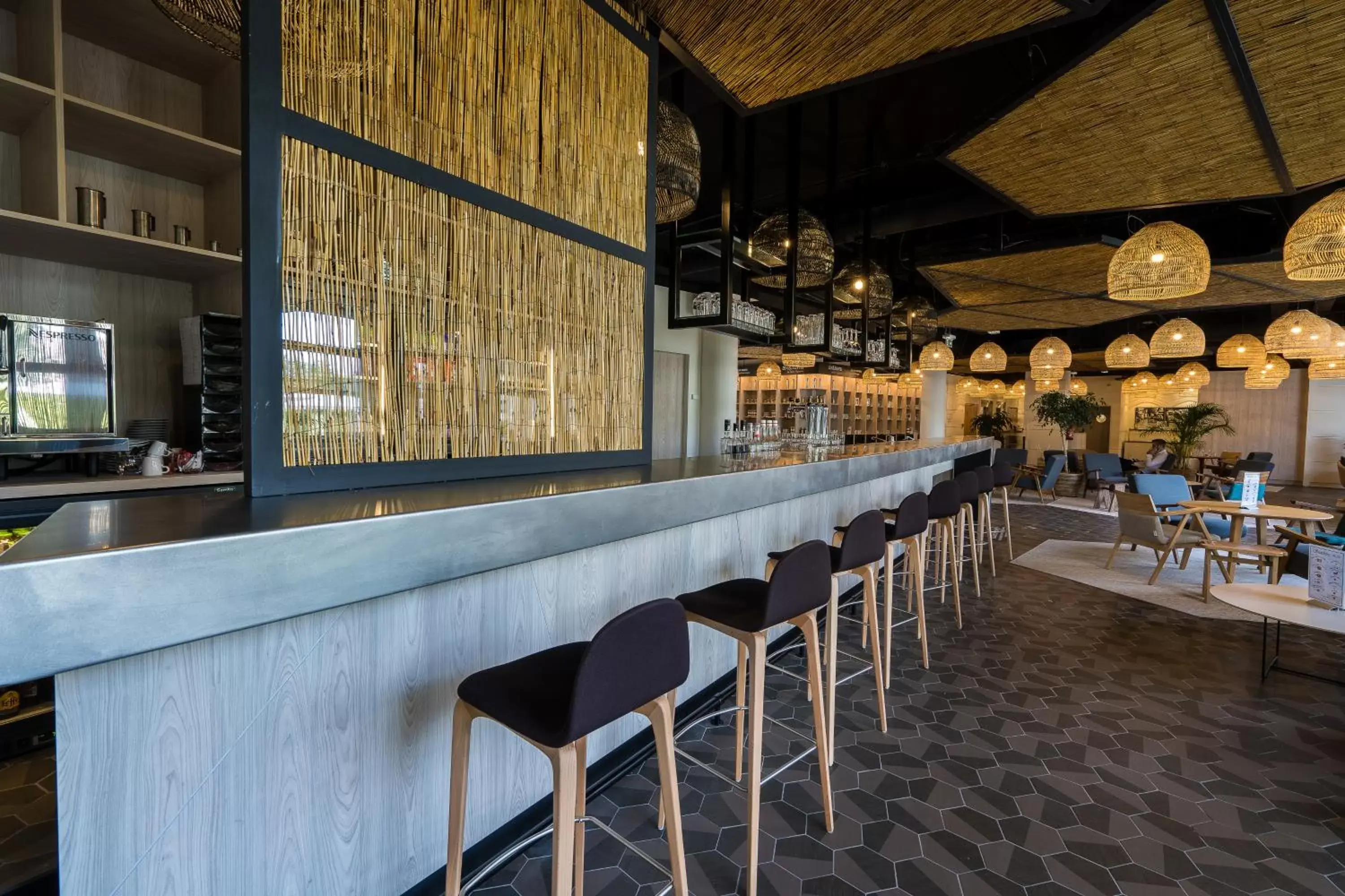 Lounge or bar, Restaurant/Places to Eat in Mercure Cannes Mandelieu