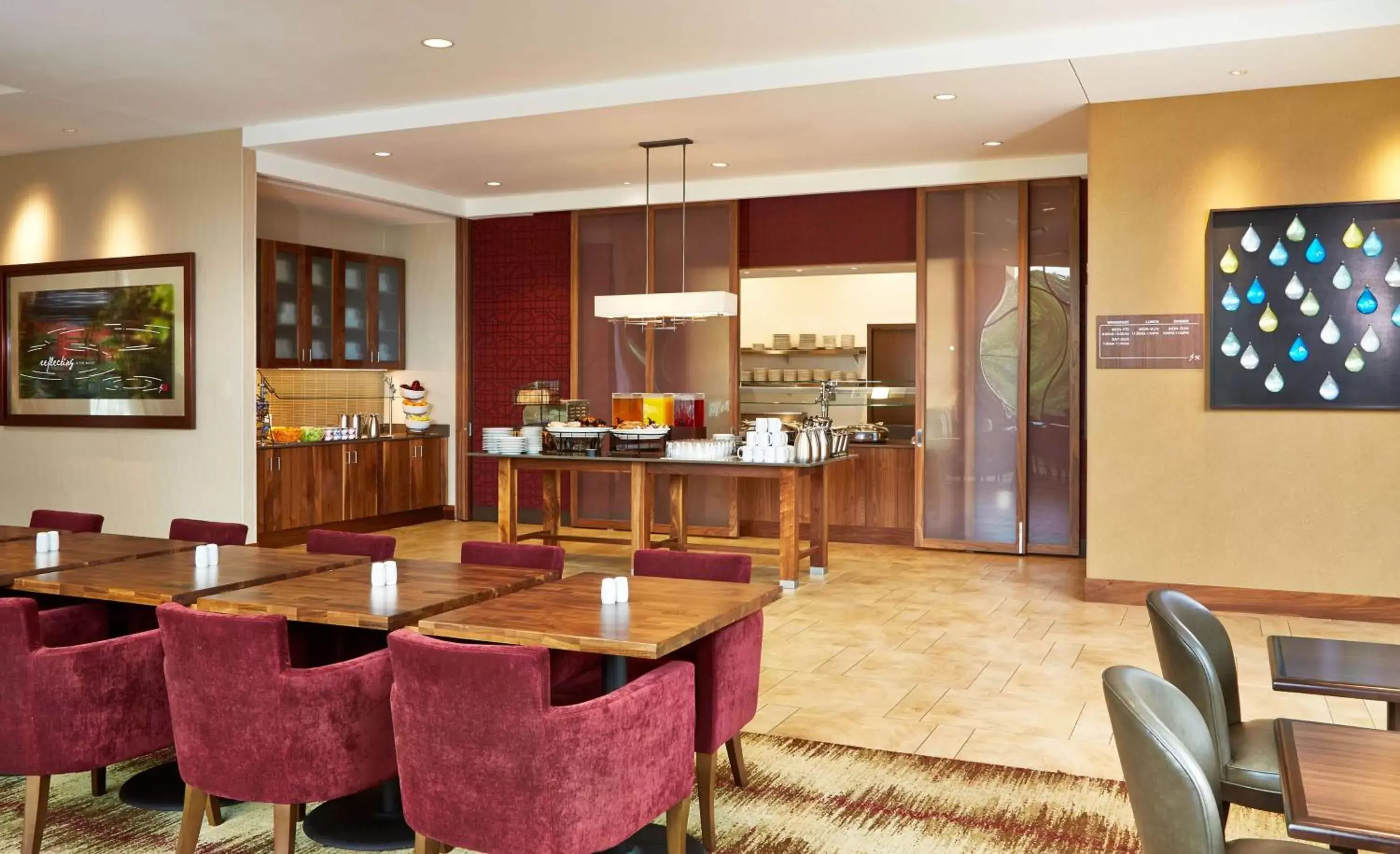 Dining area, Restaurant/Places to Eat in Hilton Garden Inn Boston/Marlborough