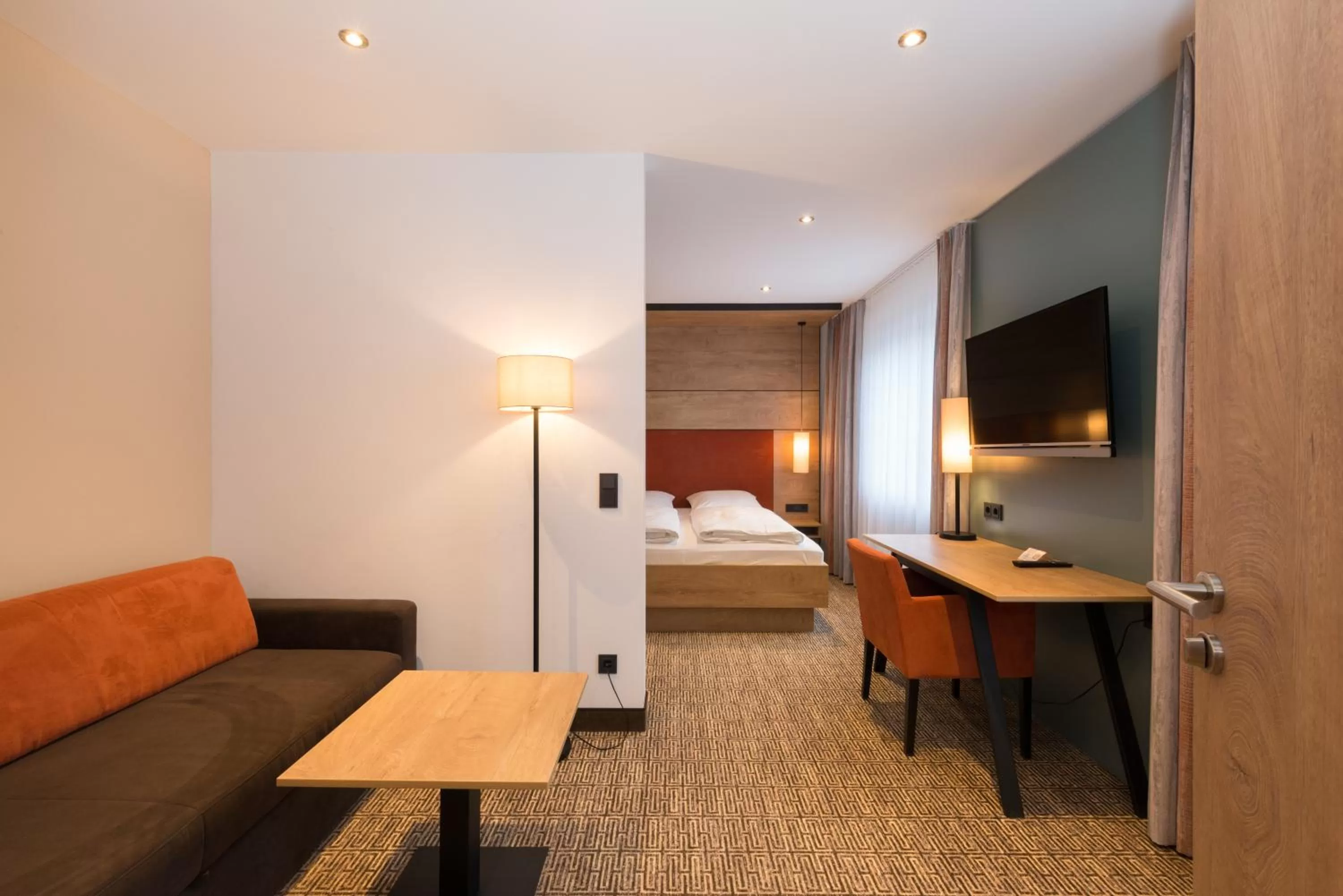 TV and multimedia, Bed in Hotel SCHNEIDER