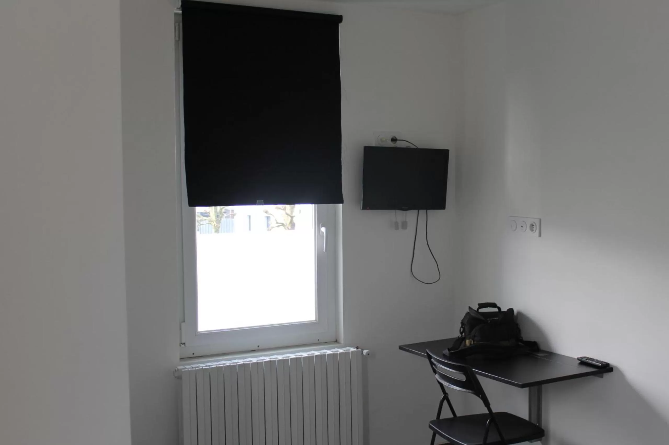 Other, TV/Entertainment Center in Hôtel et Restaurant de la Gare Torigny-les-Villes