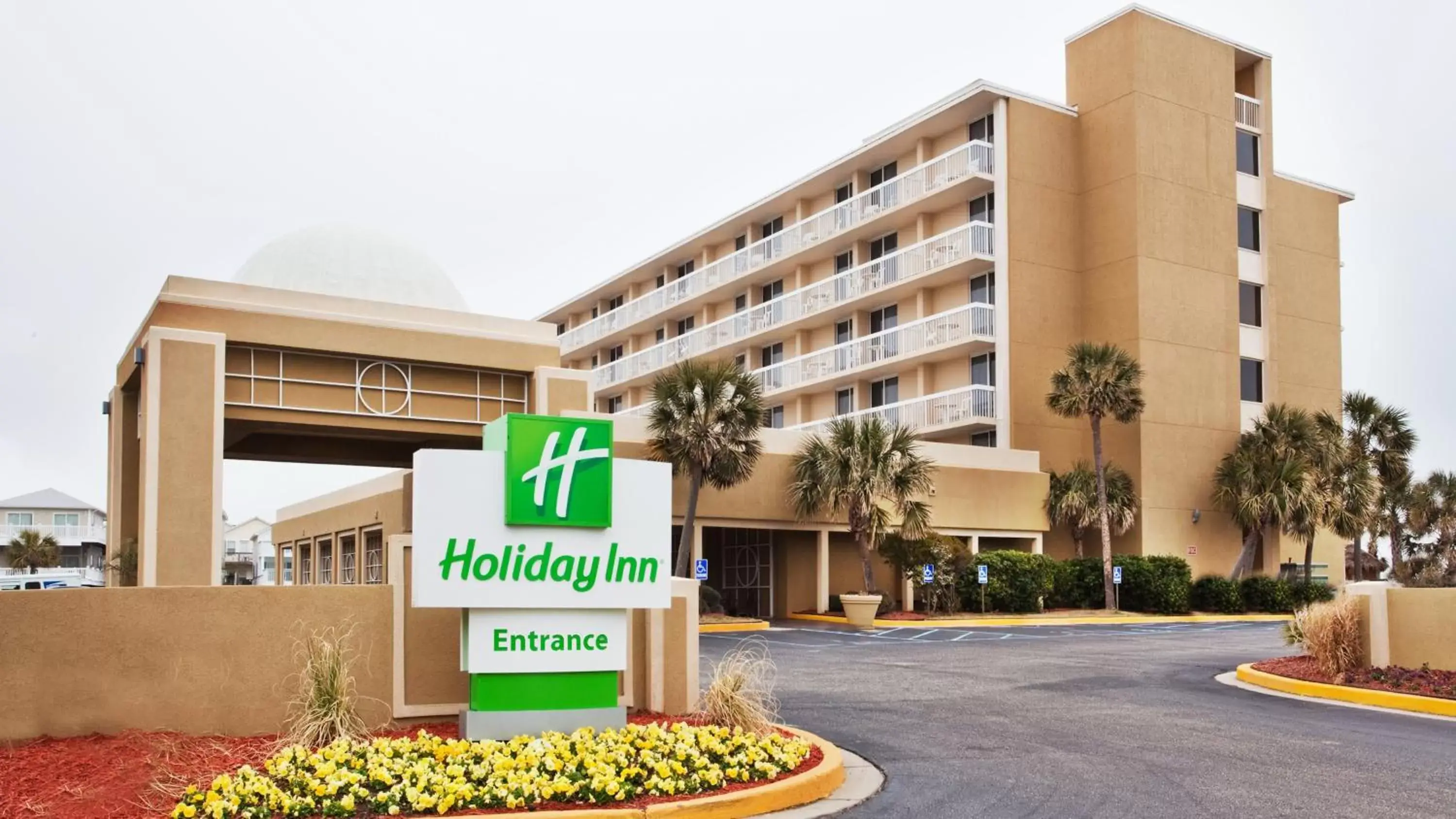 Property Building in Holiday Inn Resort Oceanfront at Surfside Beach, an IHG Hotel