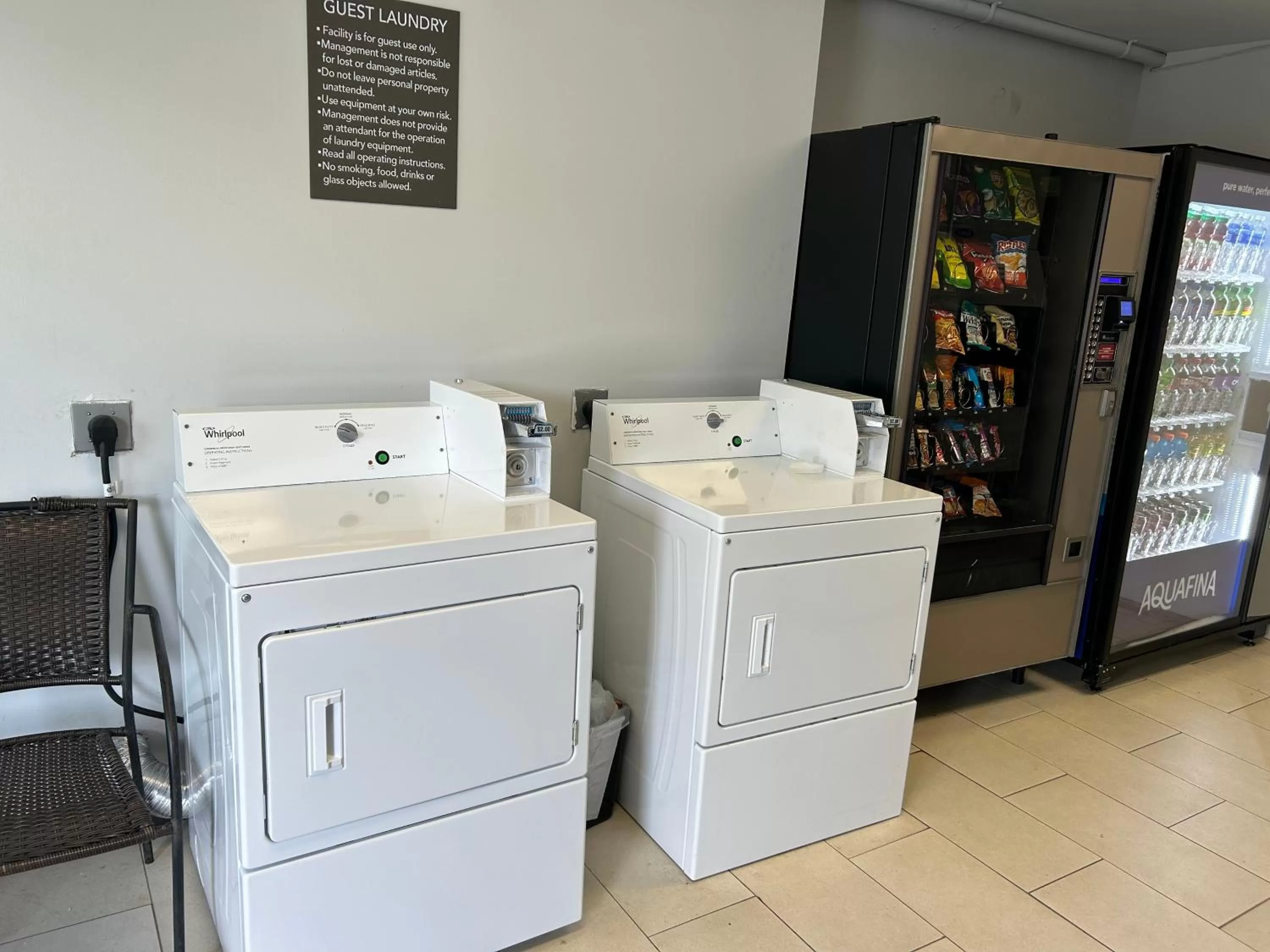 vending machine in Motel 6 West Columbia SC Airport