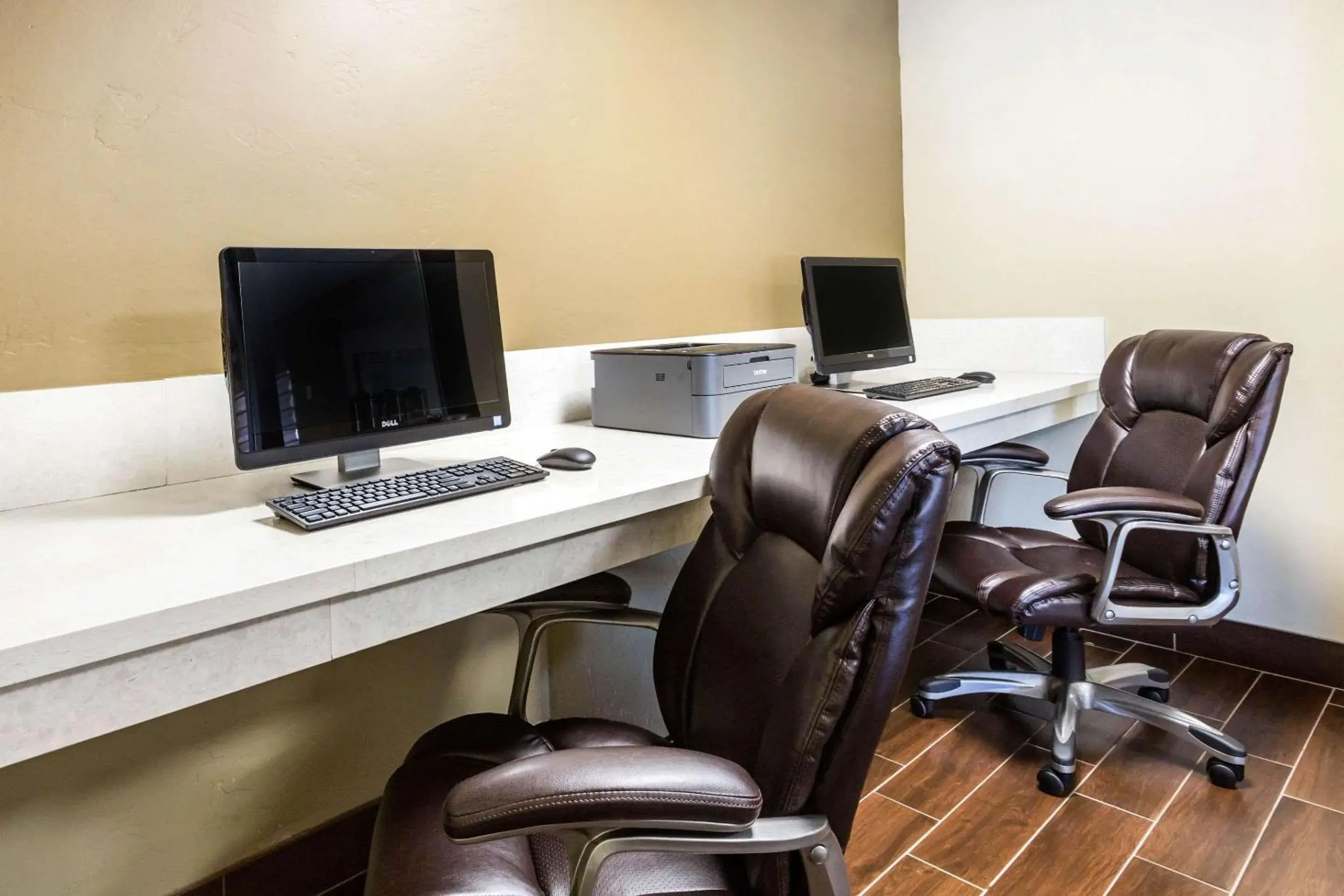 On site, Business Area/Conference Room in Quality Inn Downtown