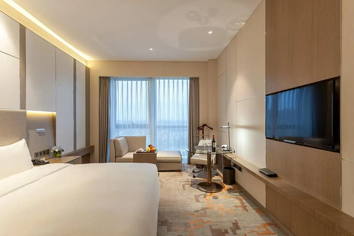 Photo of the whole room, TV/Entertainment Center in Radisson Exhibition Center Shanghai