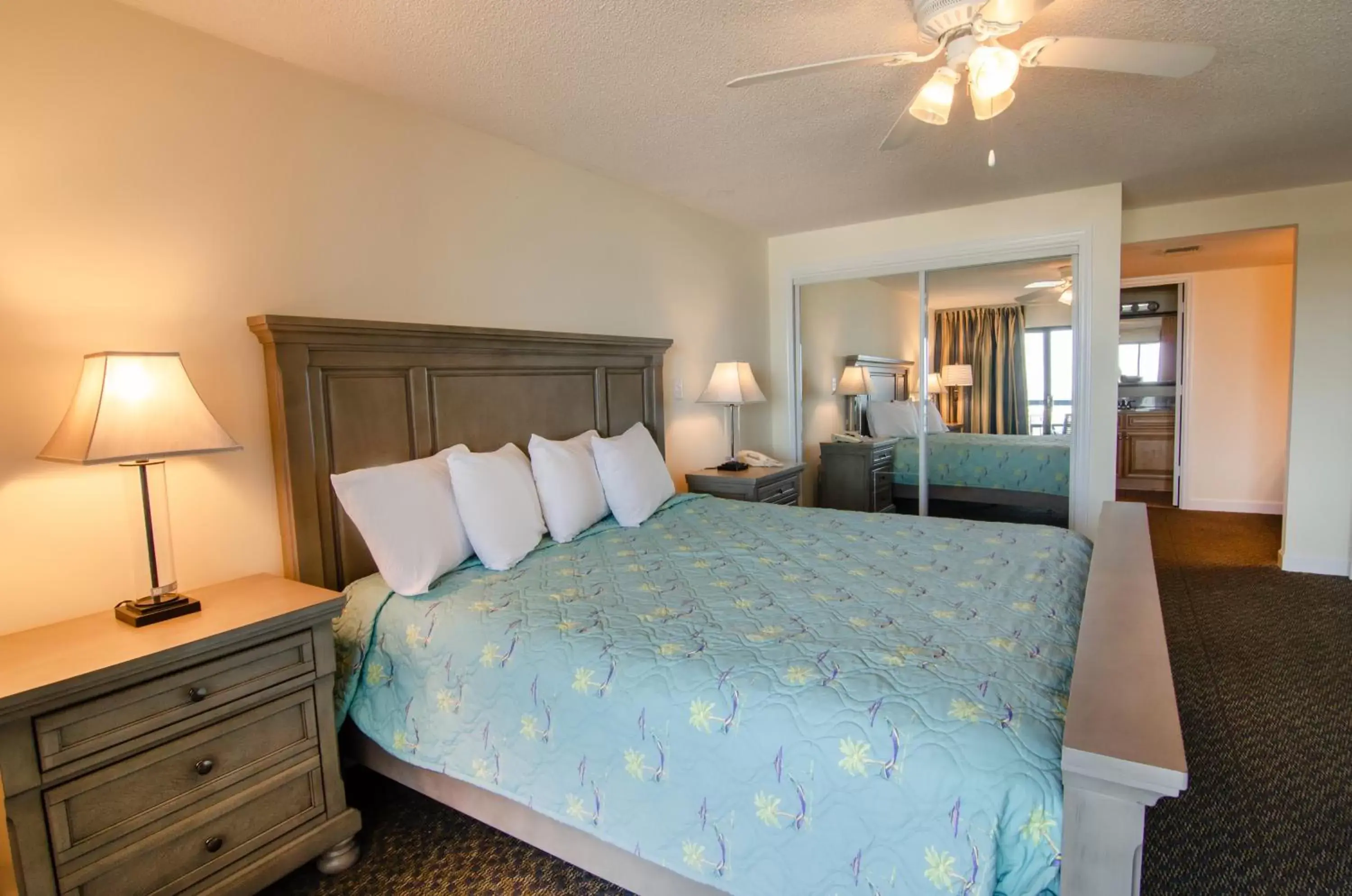 Bedroom, Bed in Forest Dunes Resort