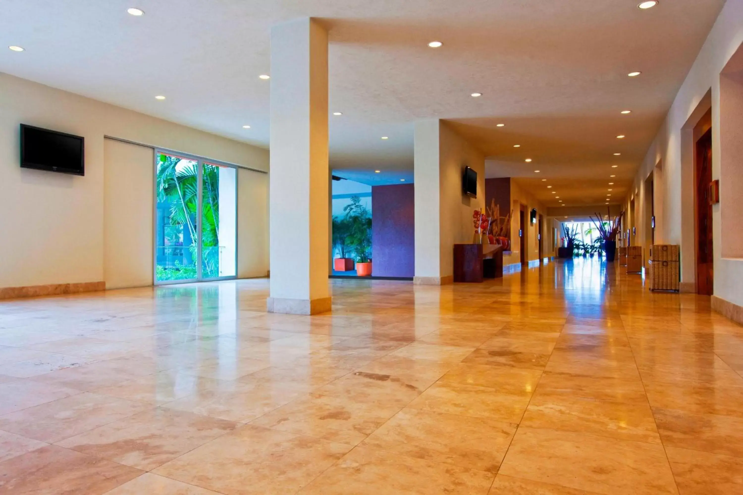 Meeting/conference room, Lobby/Reception in Sheraton Buganvilias Resort & Convention Center