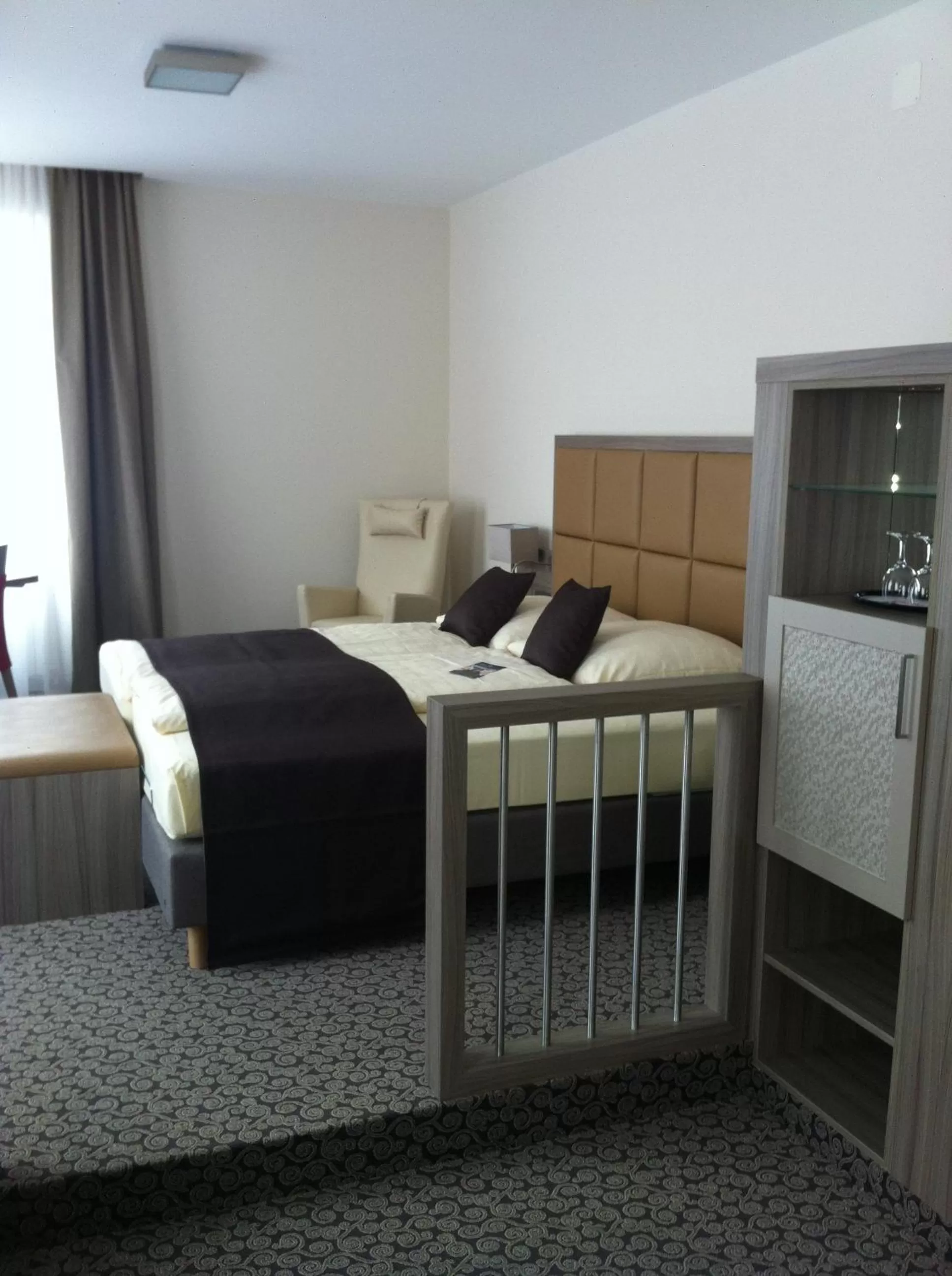 Bed in City Partner Hotel Strauss