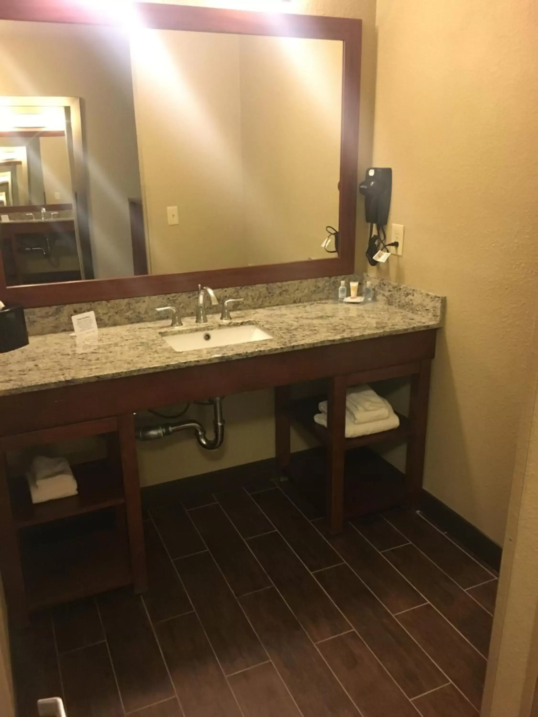 Bathroom in Comfort Inn & Suites Rocklin