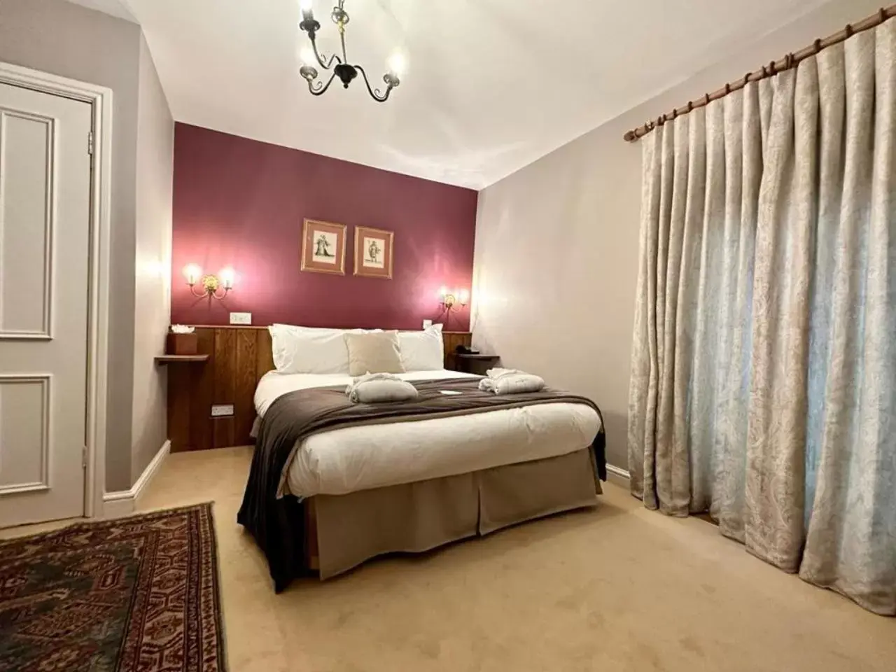 Patio, Bed in Montigo Resorts, Somerset