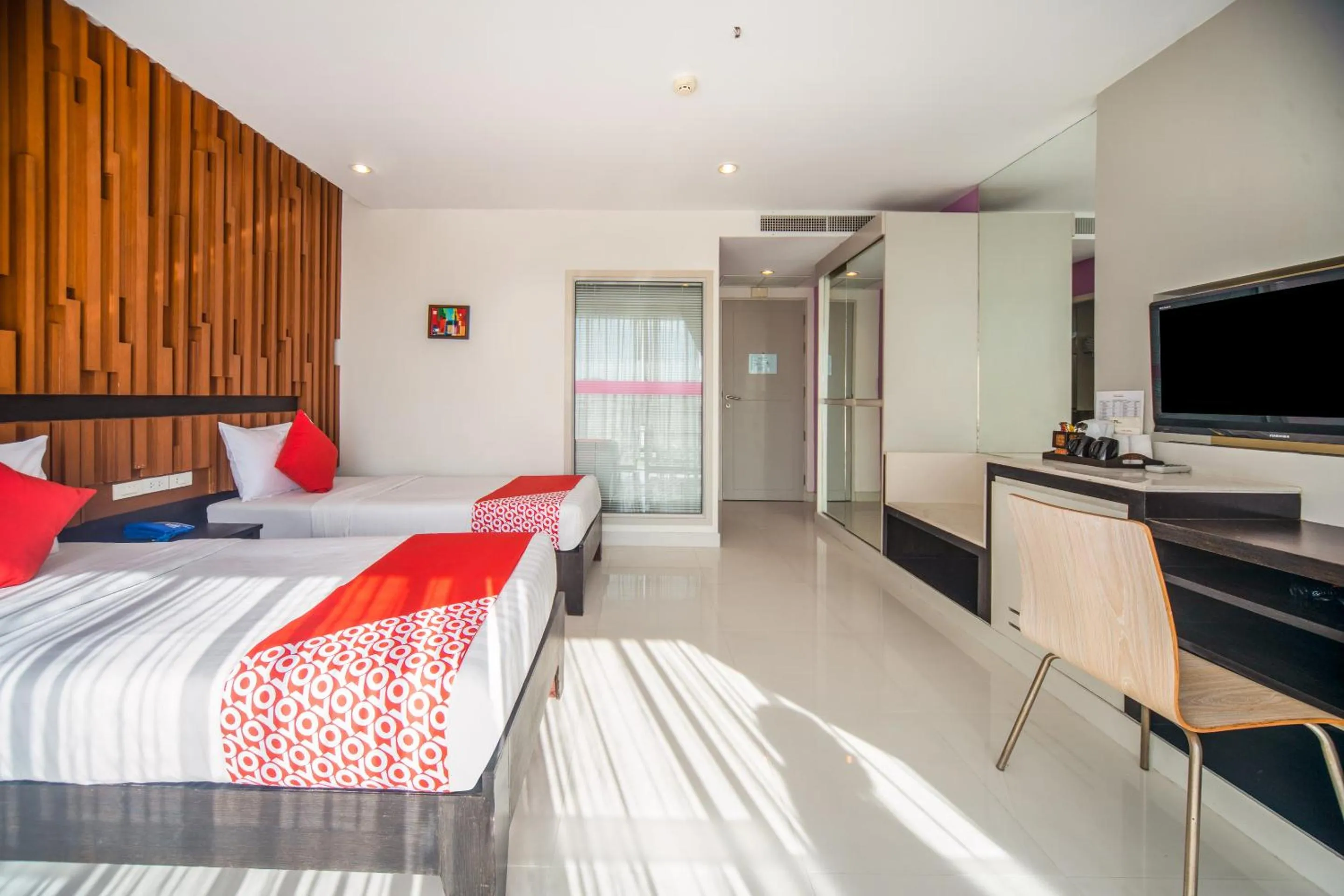 Photo of the whole room in I Dee Hotel Patong