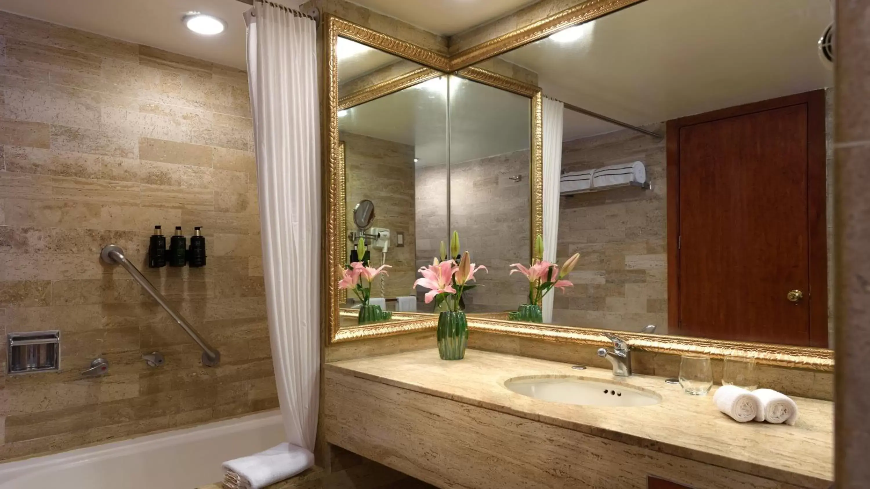 Bathroom in Meliá Puerto Vallarta – All Inclusive