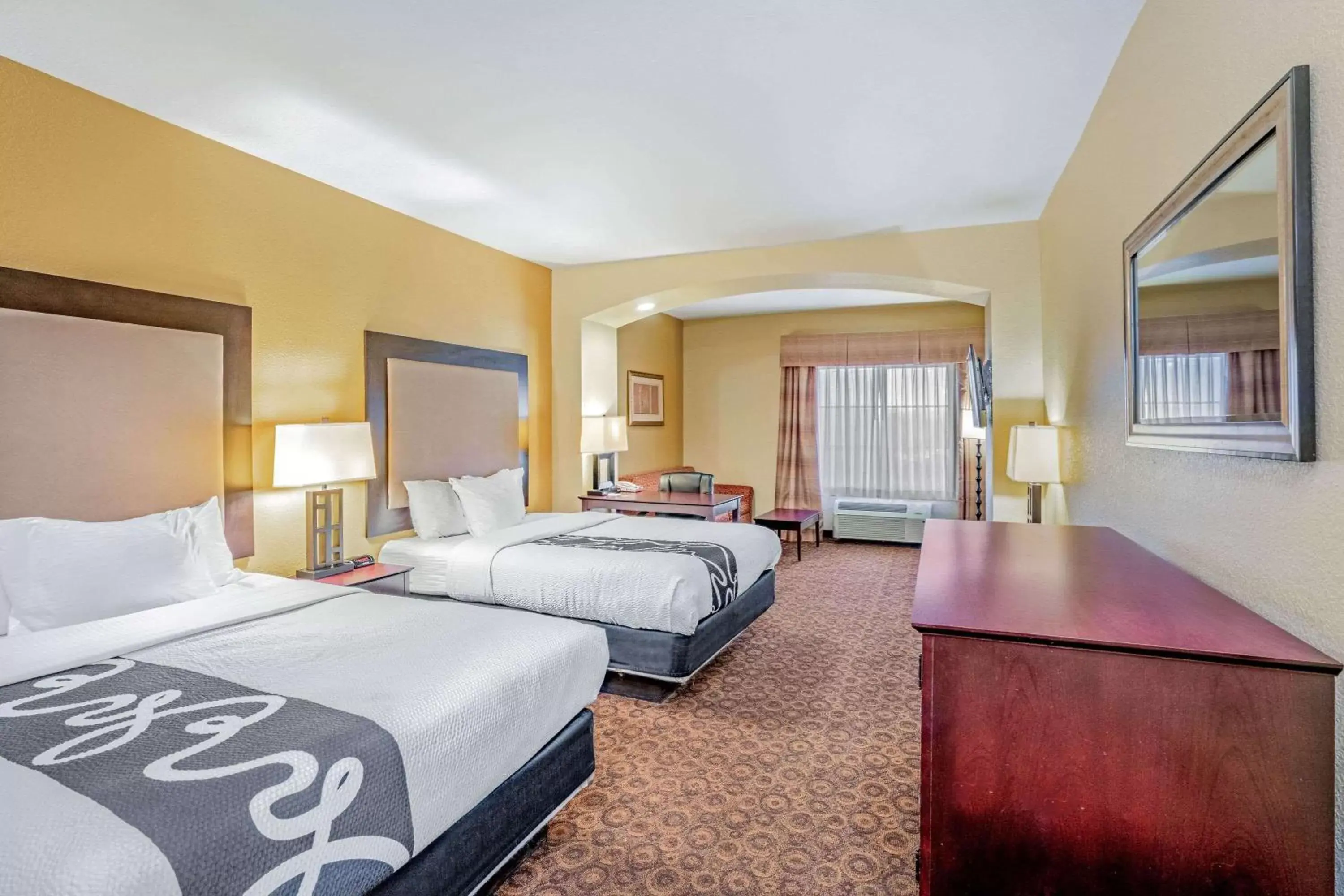 Deluxe Suite with Two Queen Beds - Non-Smoking in La Quinta by Wyndham Vicksburg