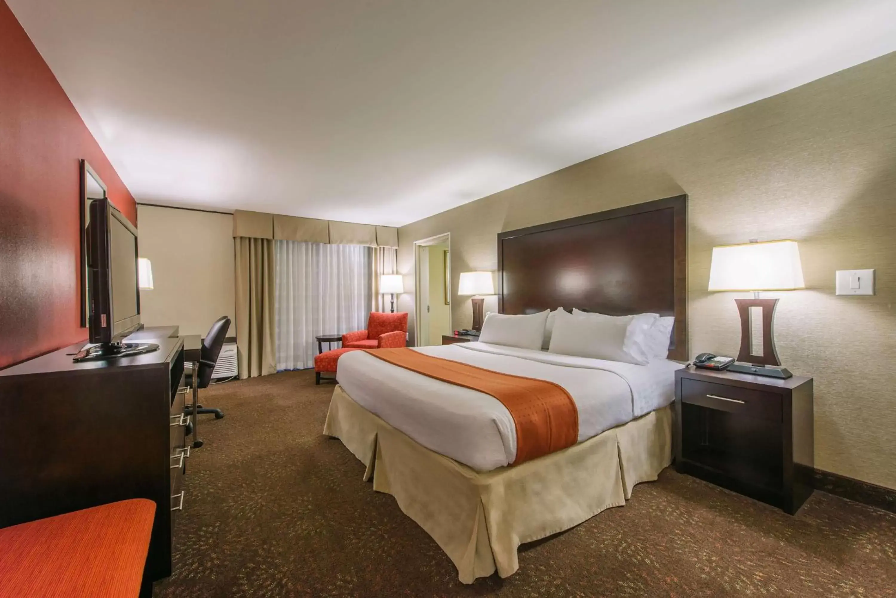 Bedroom, Bed in Hotel MTK Mount Kisco