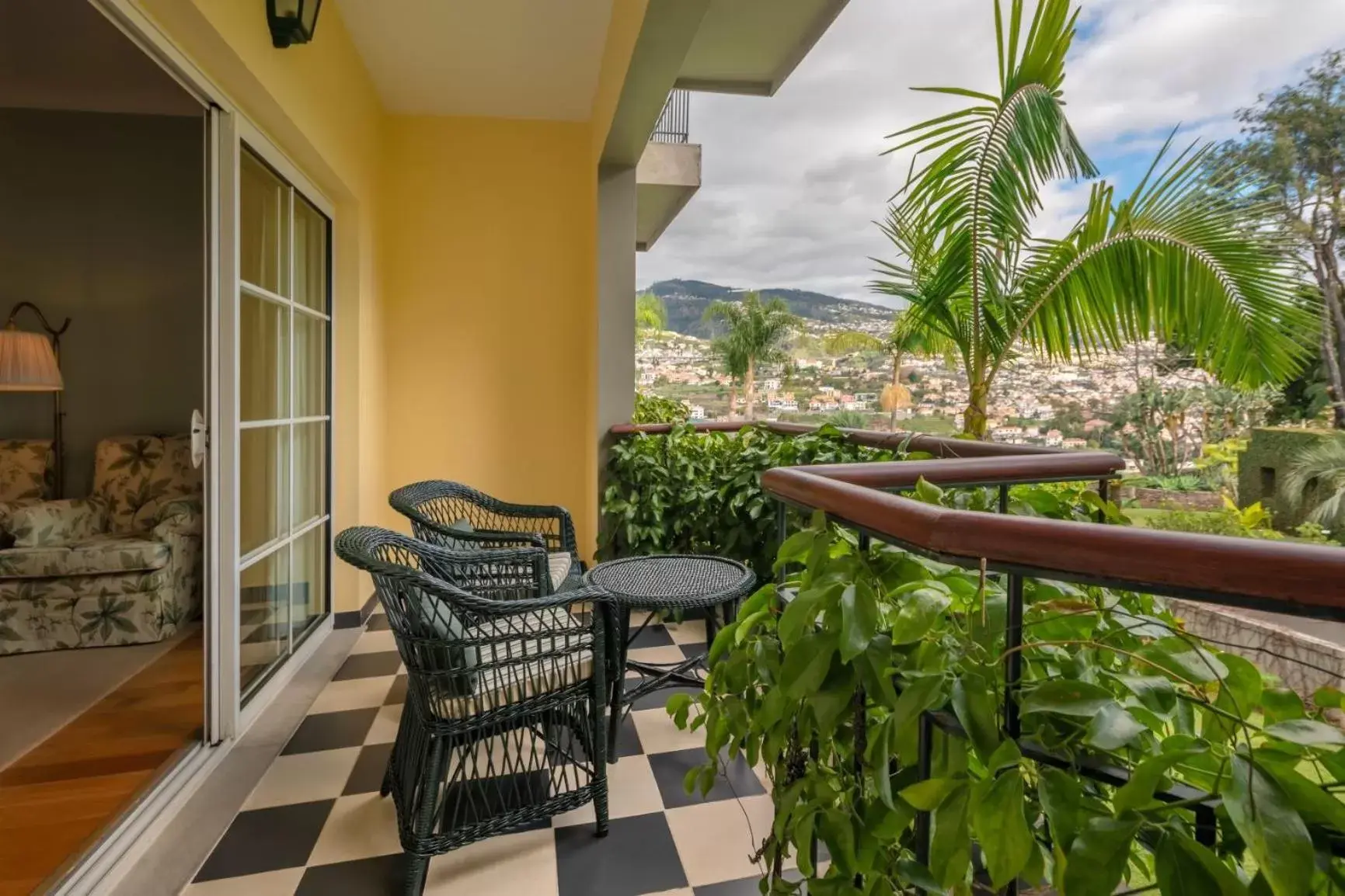Balcony/Terrace in Quinta Jardins do Lago