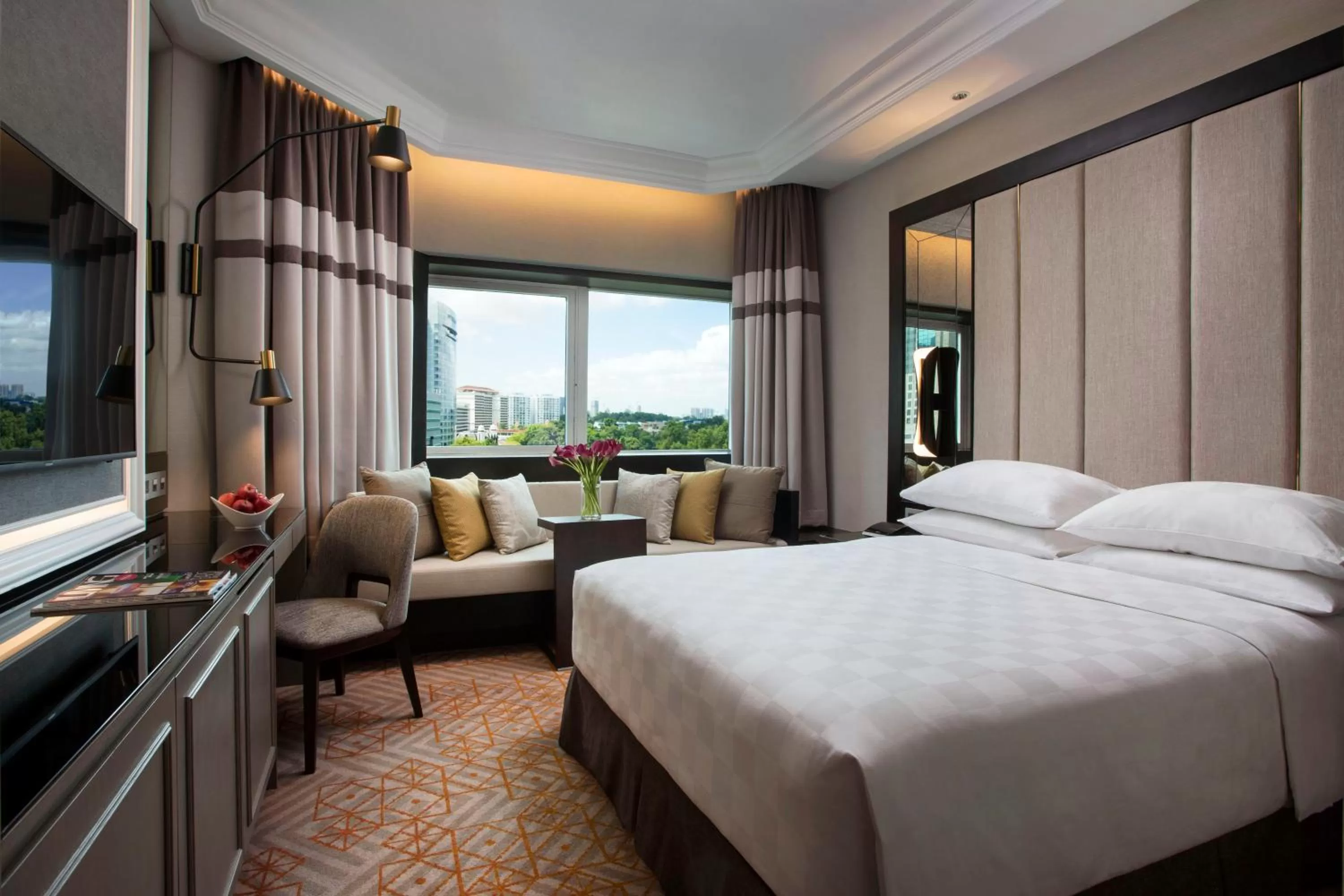 Photo of the whole room, Bed in Orchard Hotel Singapore
