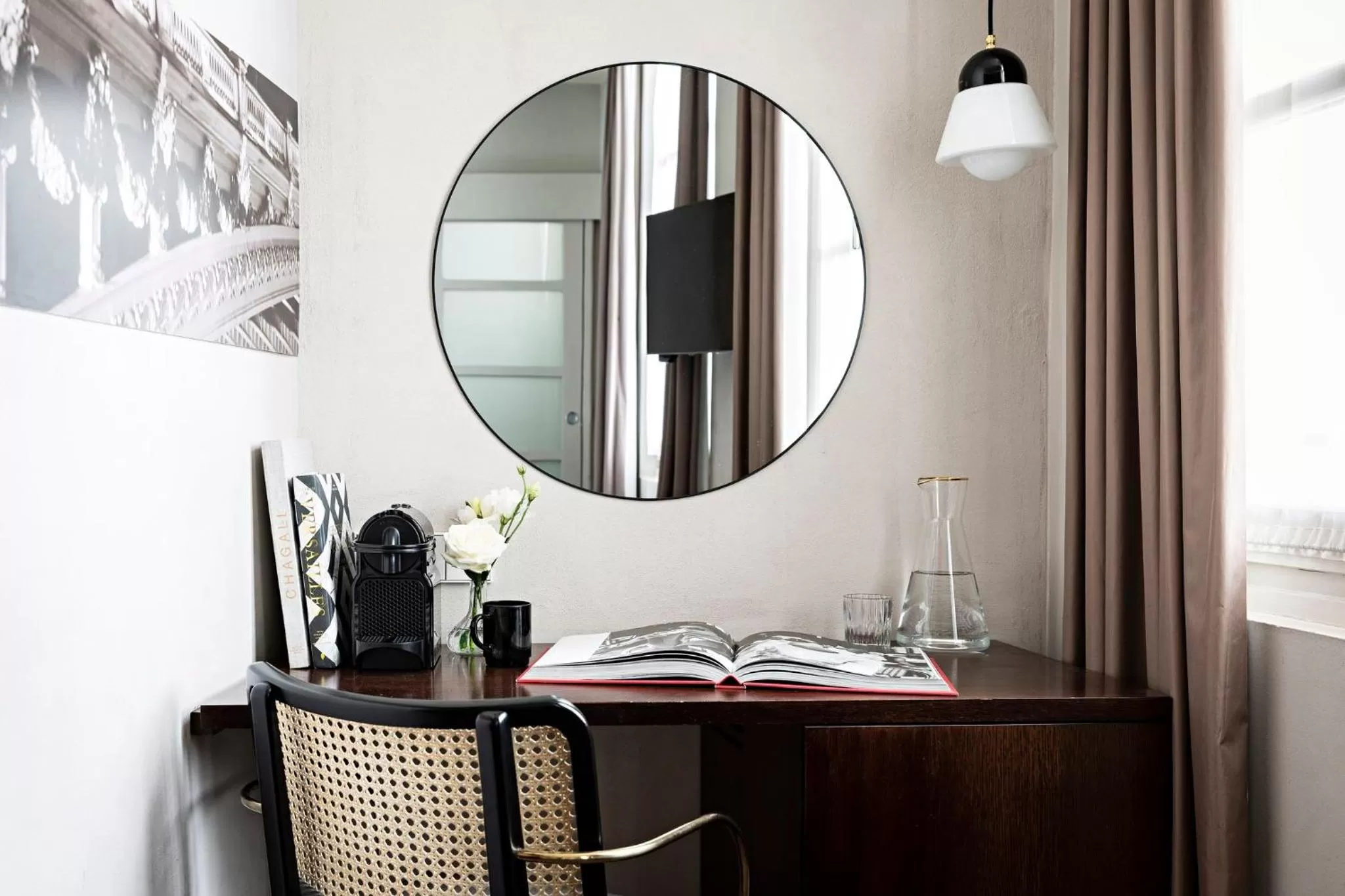 Photo of the whole room in Holiday Inn Paris Palais de l'Elysée by IHG